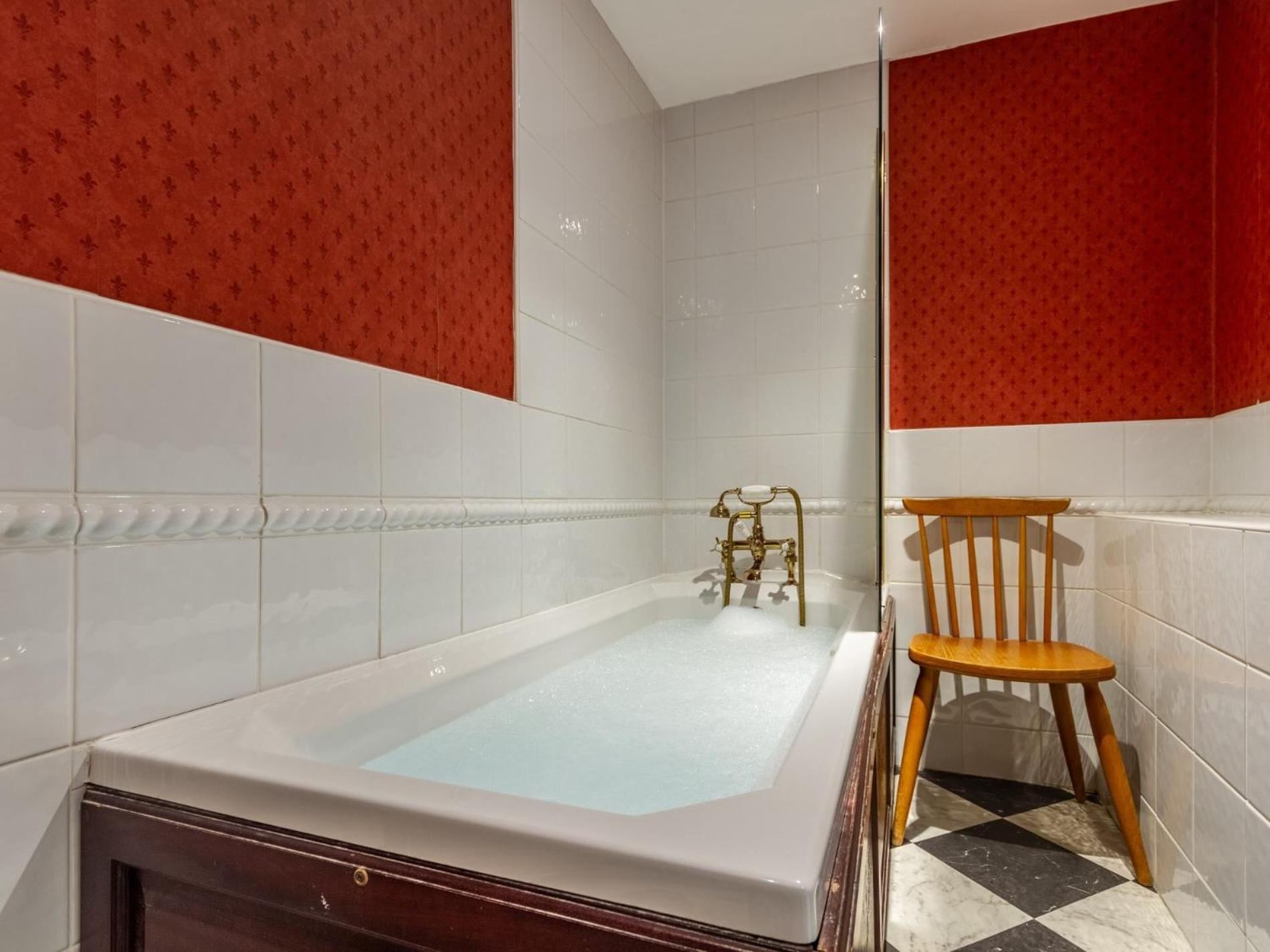 3 Bed in Hawkshead oc-llh24 view 5