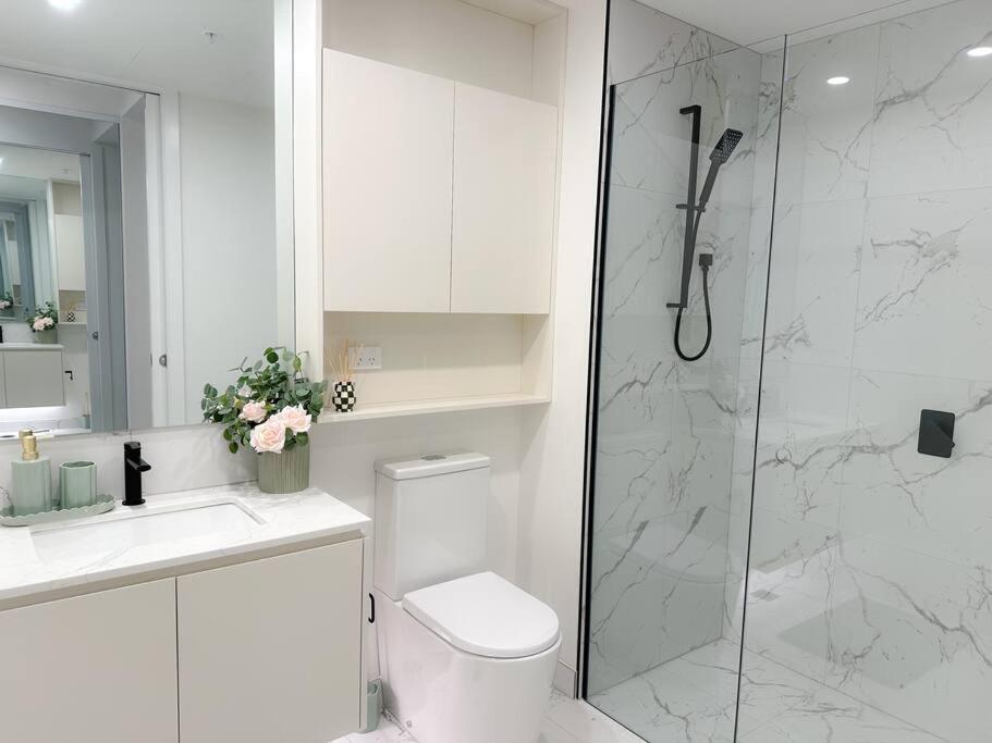 Shine Keysborough High-end Family Home, Netflix, Top Location