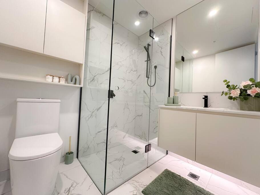 Shine Keysborough High-end Family Home, Netflix, Top Location