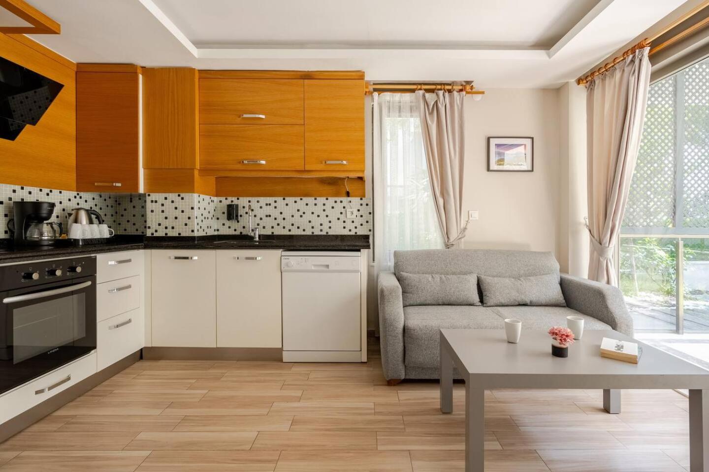 Loi Suite