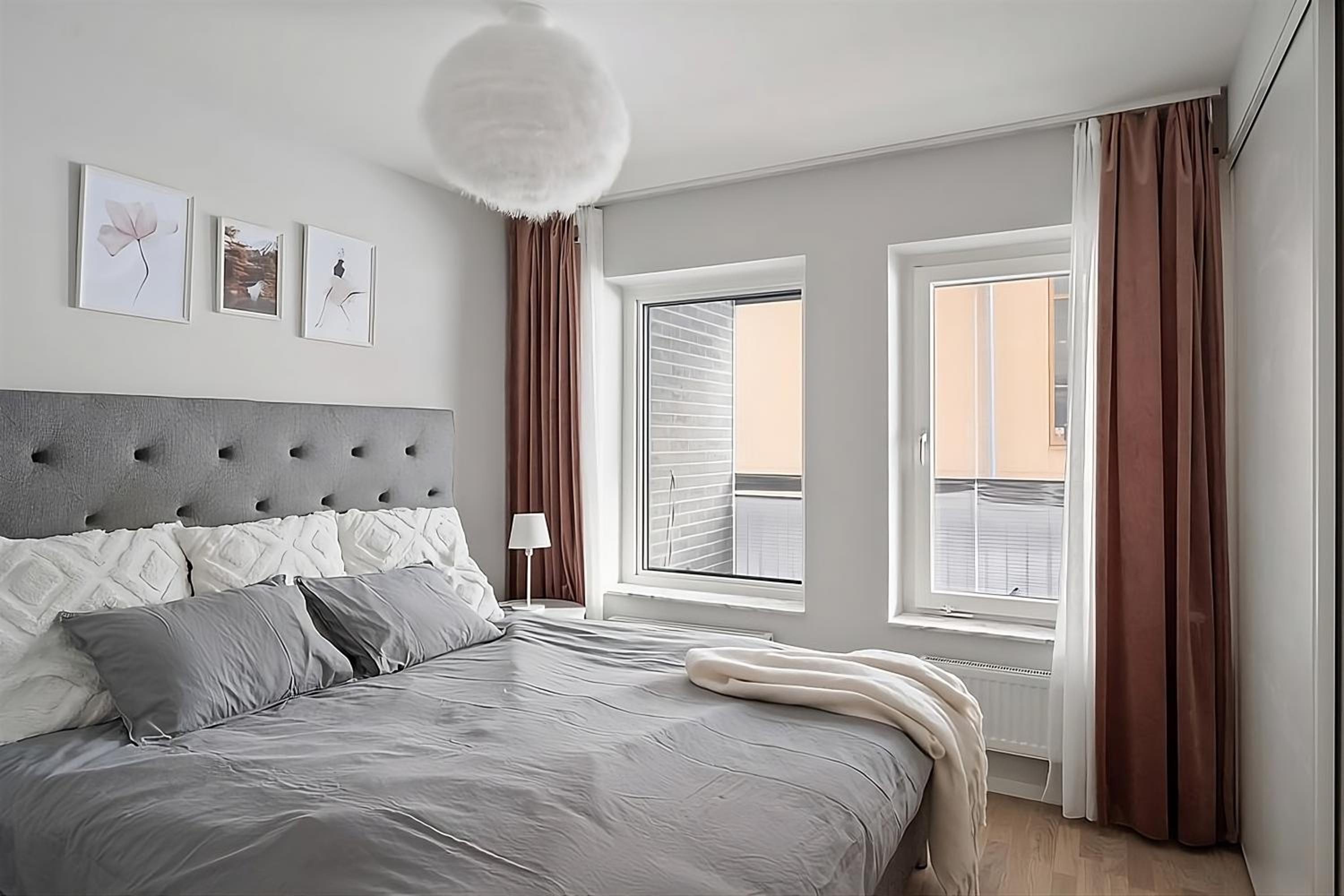 Beautiful Central Apartment view 5