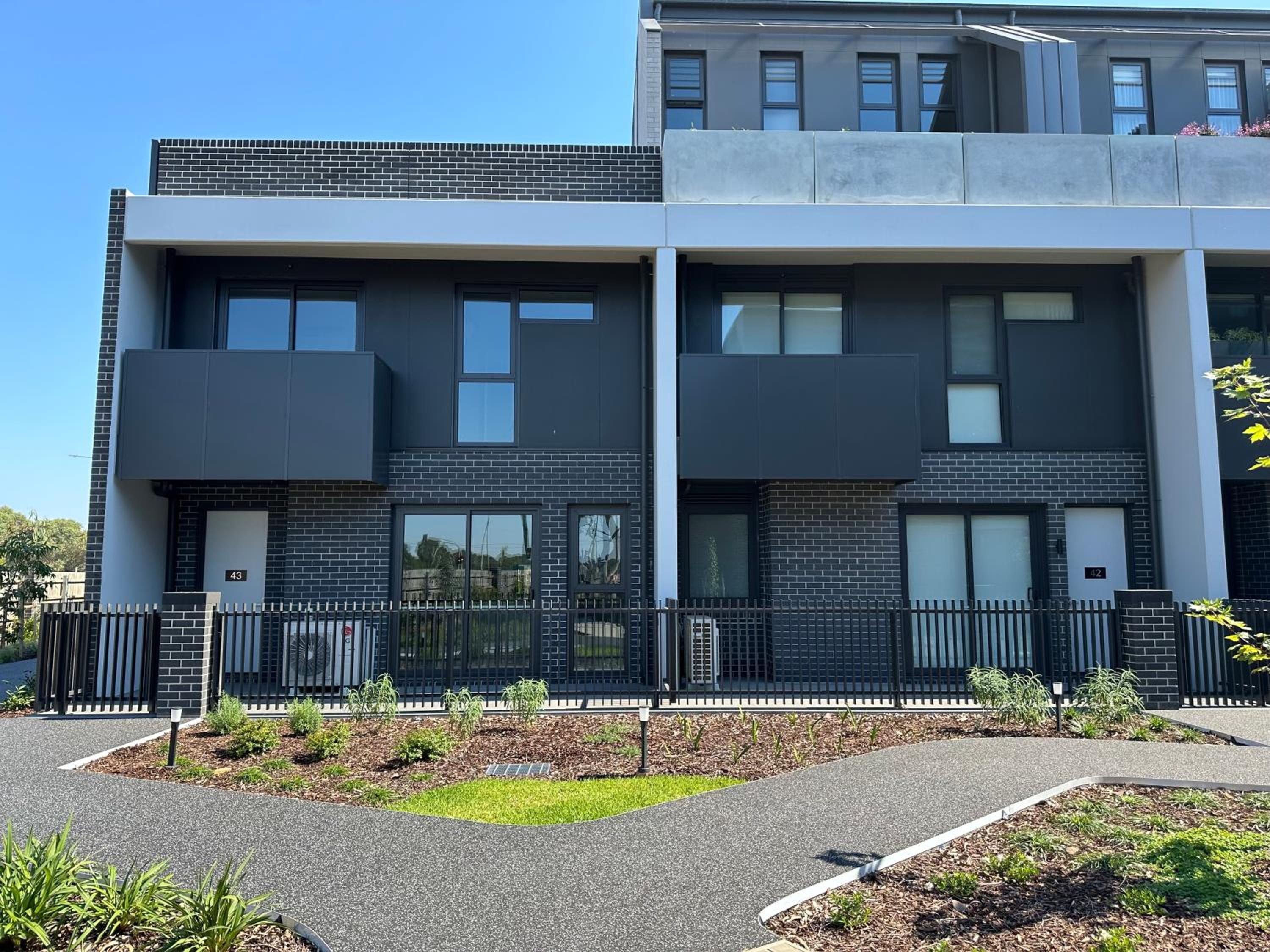 Shine Keysborough High-end Family Home, Netflix, Top Location