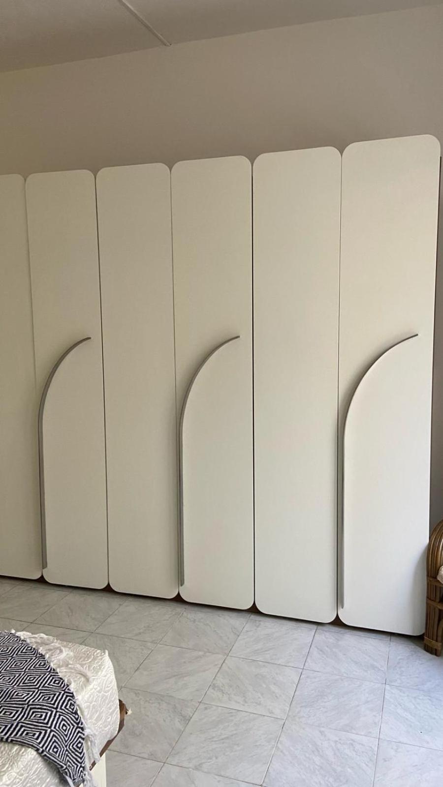 Bright and spacious Double Room, shared bathroom view 4