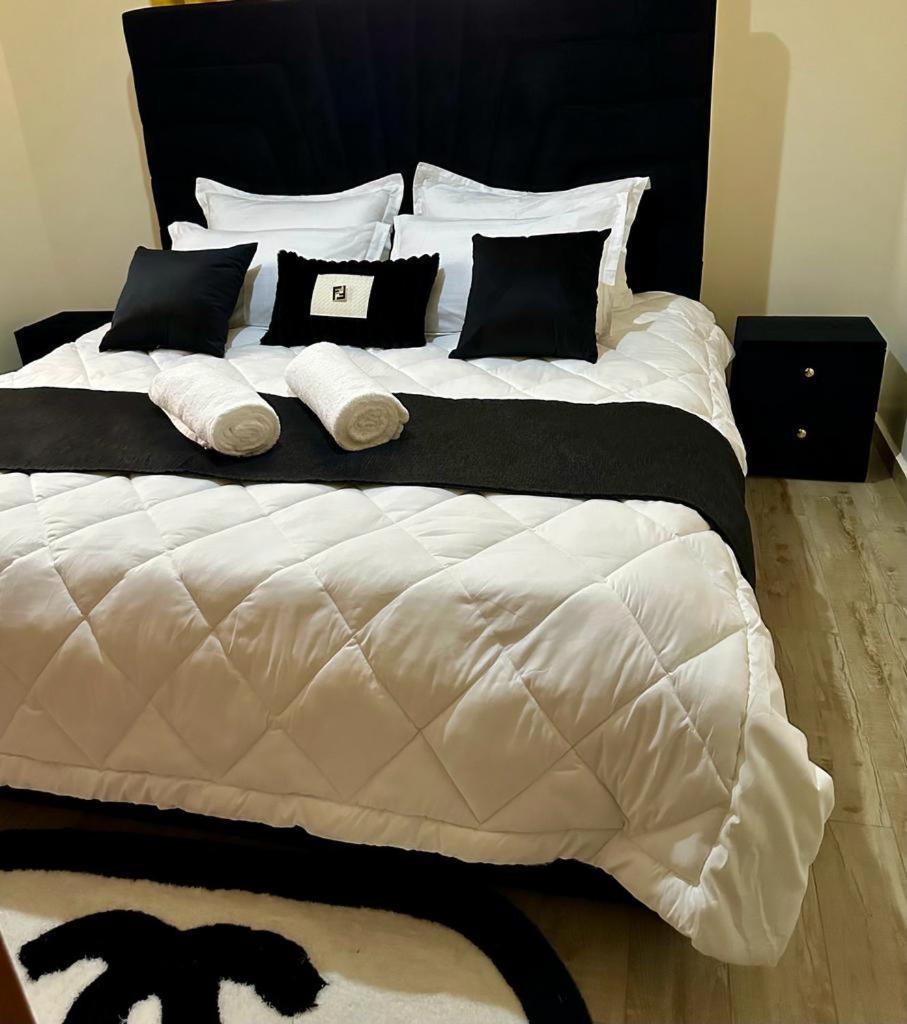 Krooz Home Apartments