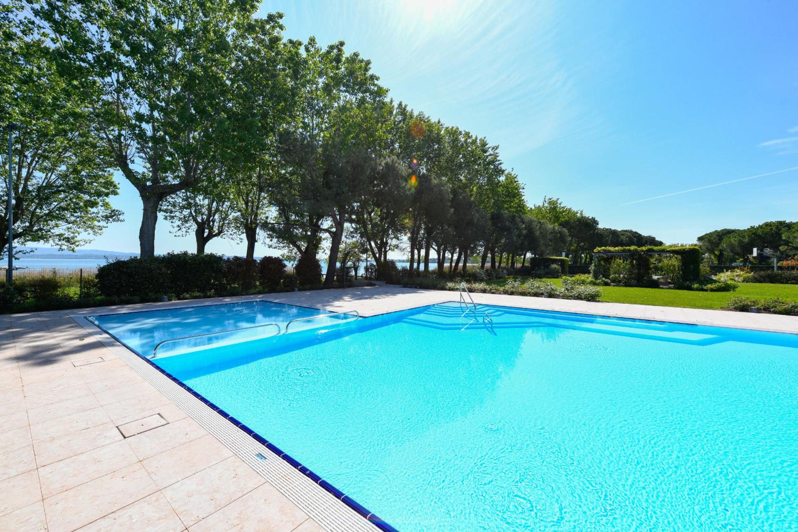 MGH Family Stay - Acquarius Resort Lake Front view 2