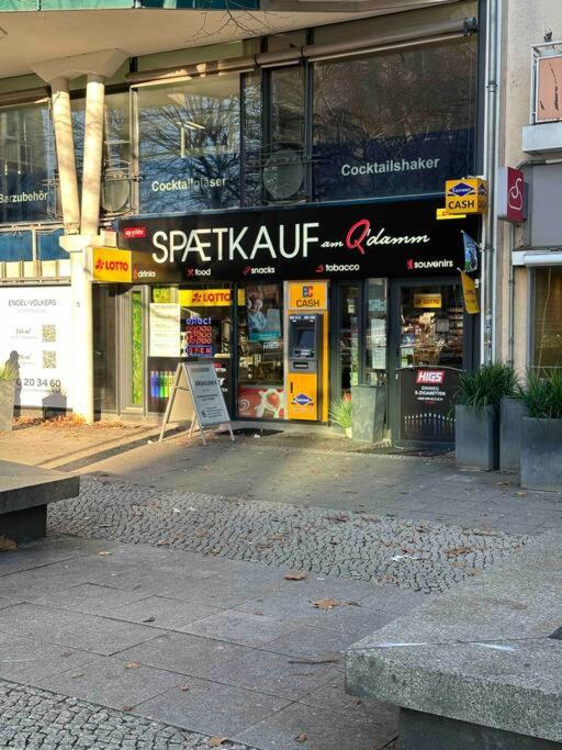Willkommen Ku'damm nähe mit Parkplatz