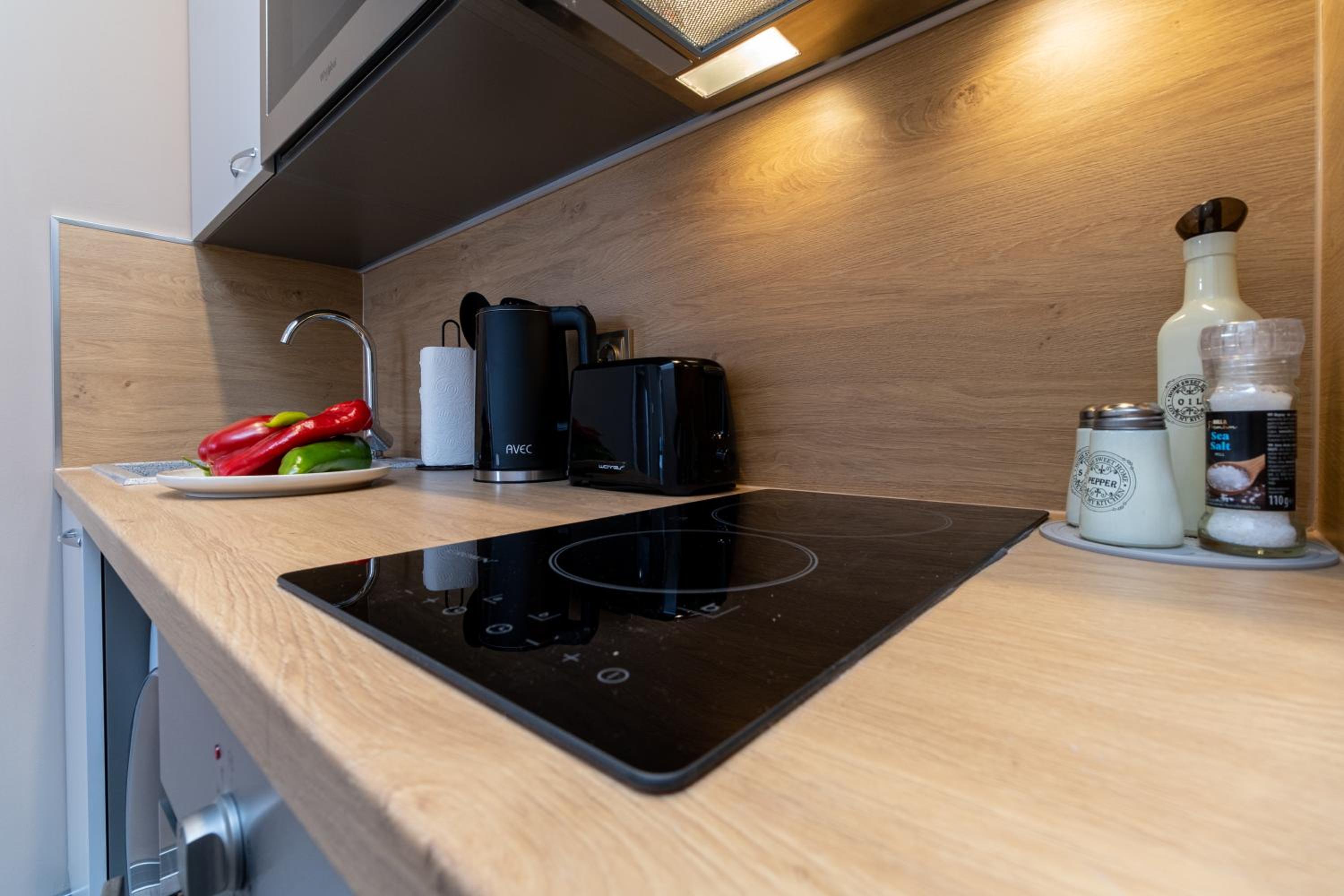 Modern & Elegant City Center Apartments