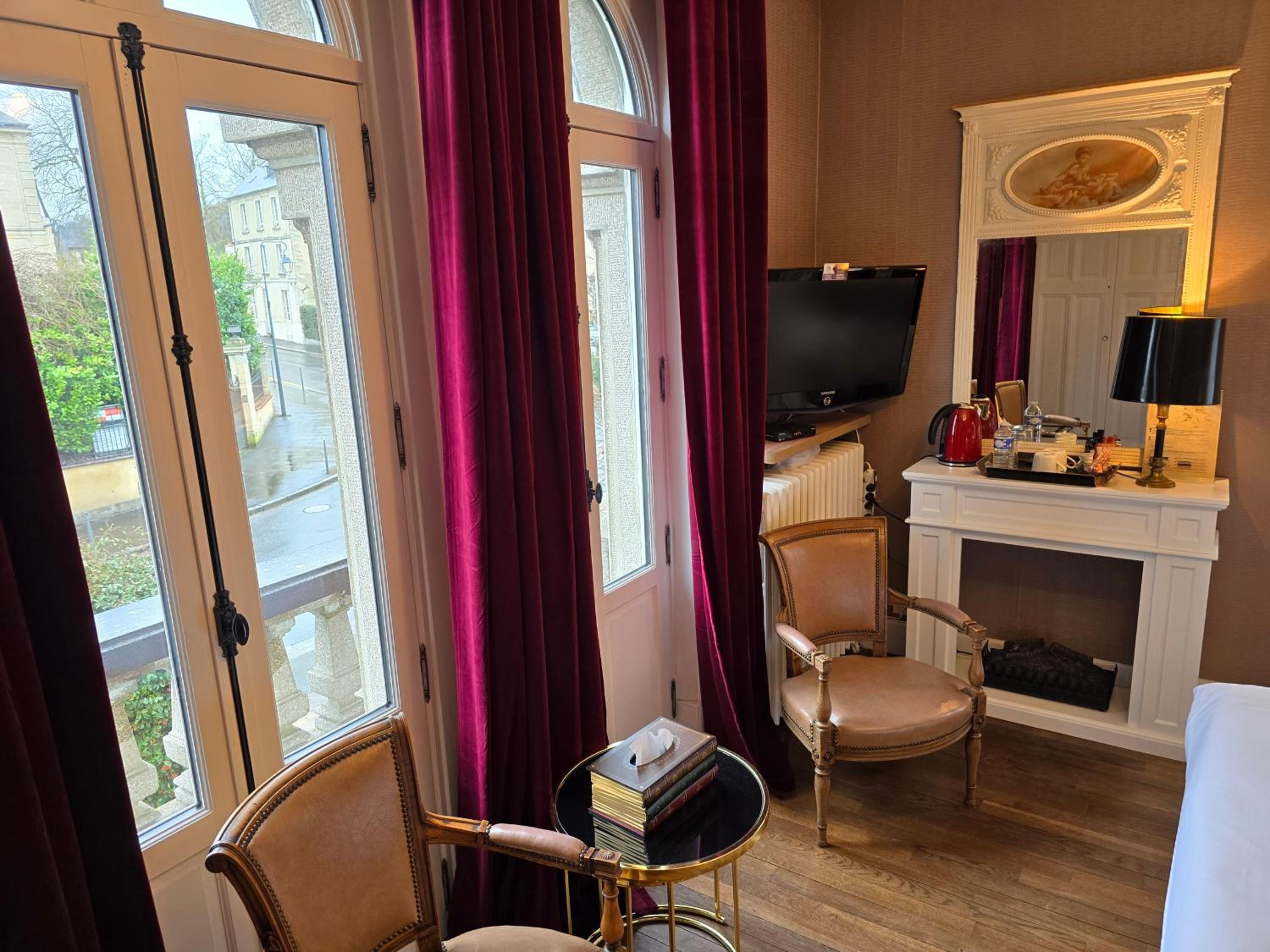 Le Castel Guesthouse