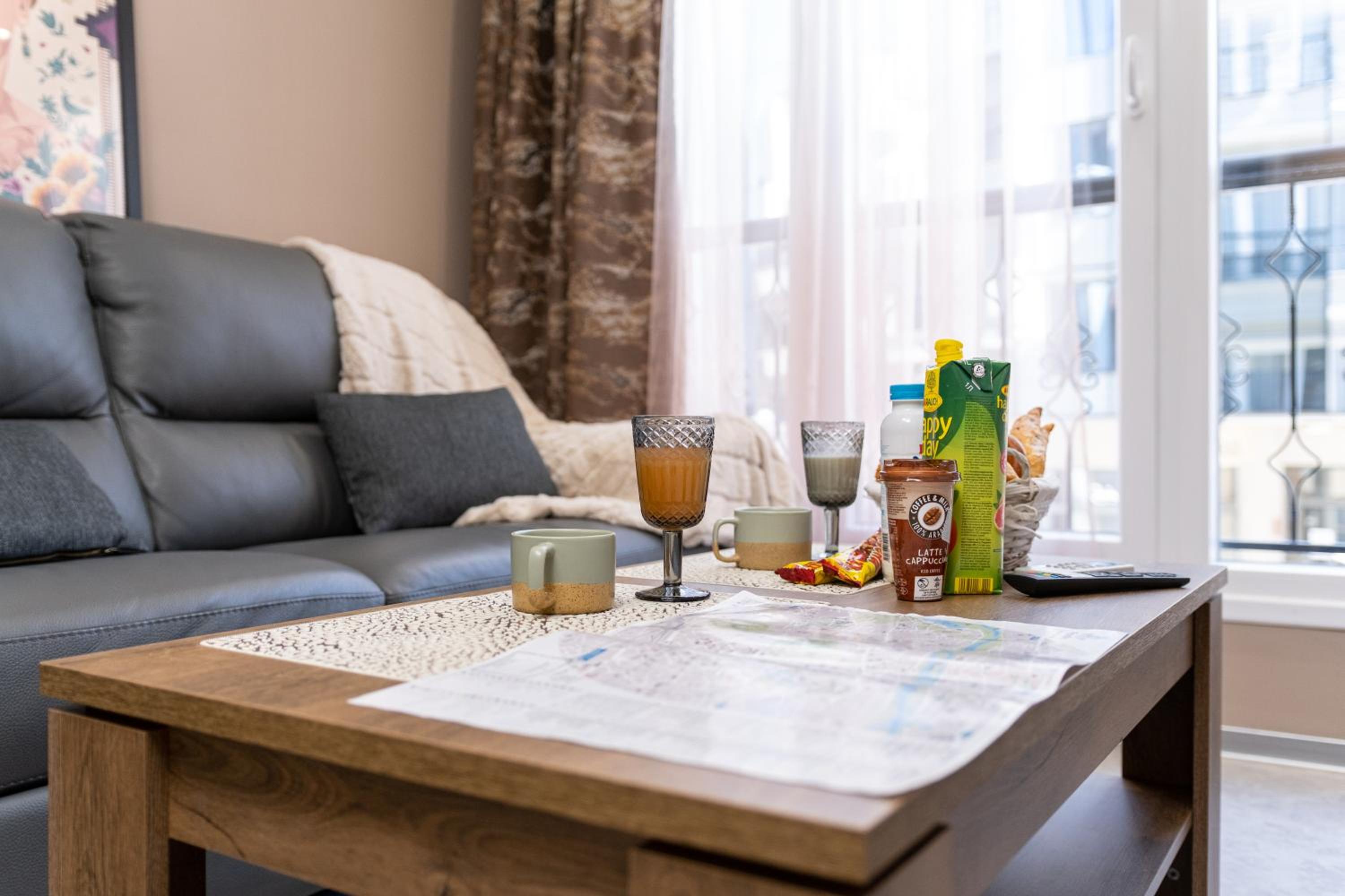 Modern & Elegant City Center Apartments