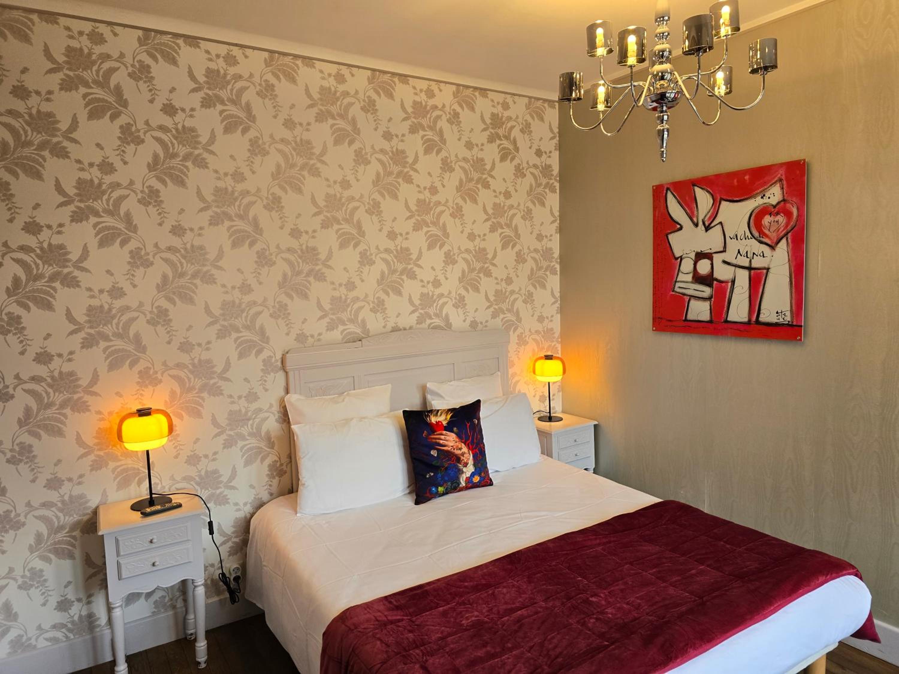 Le Castel Guesthouse