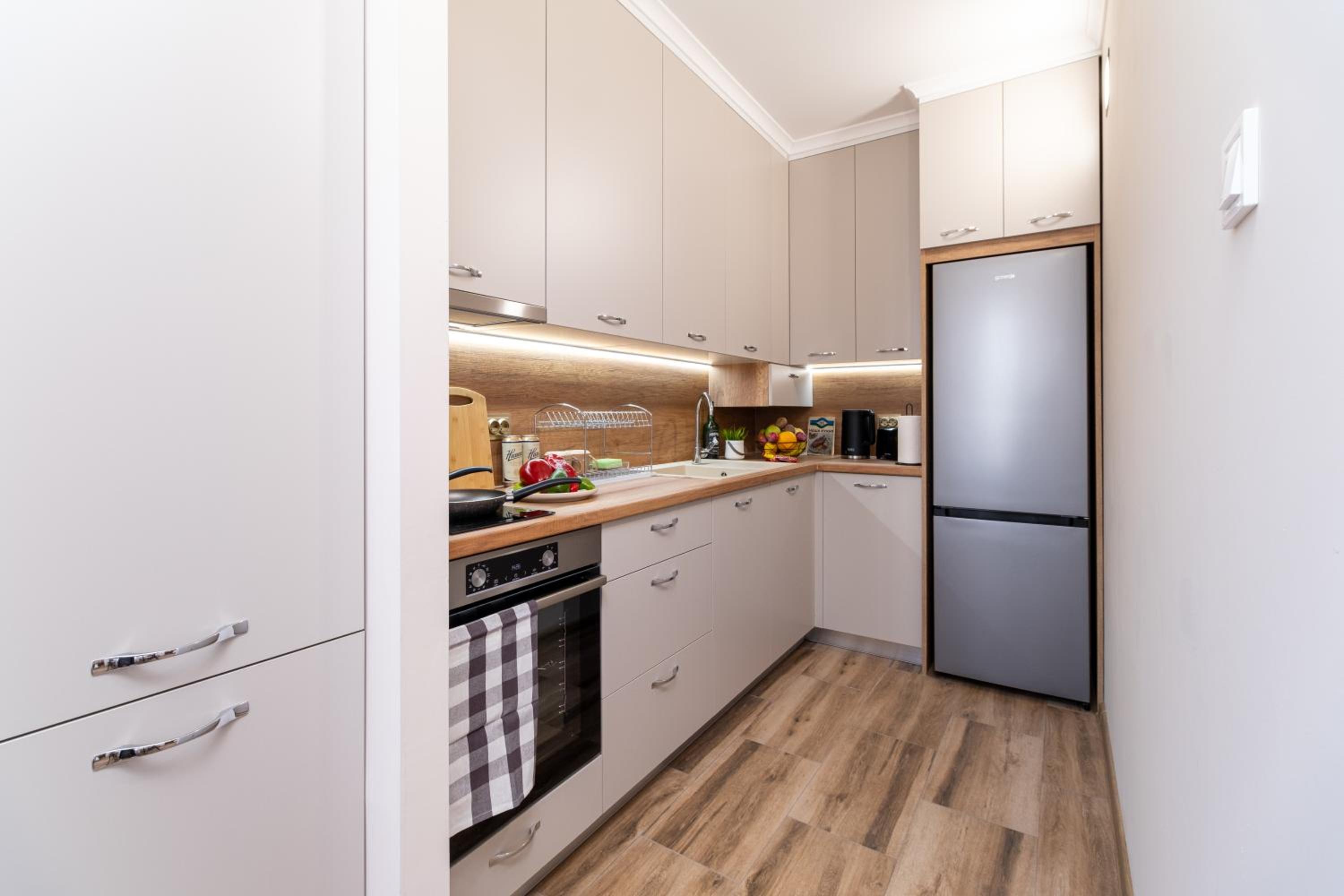 Modern & Elegant City Center Apartments