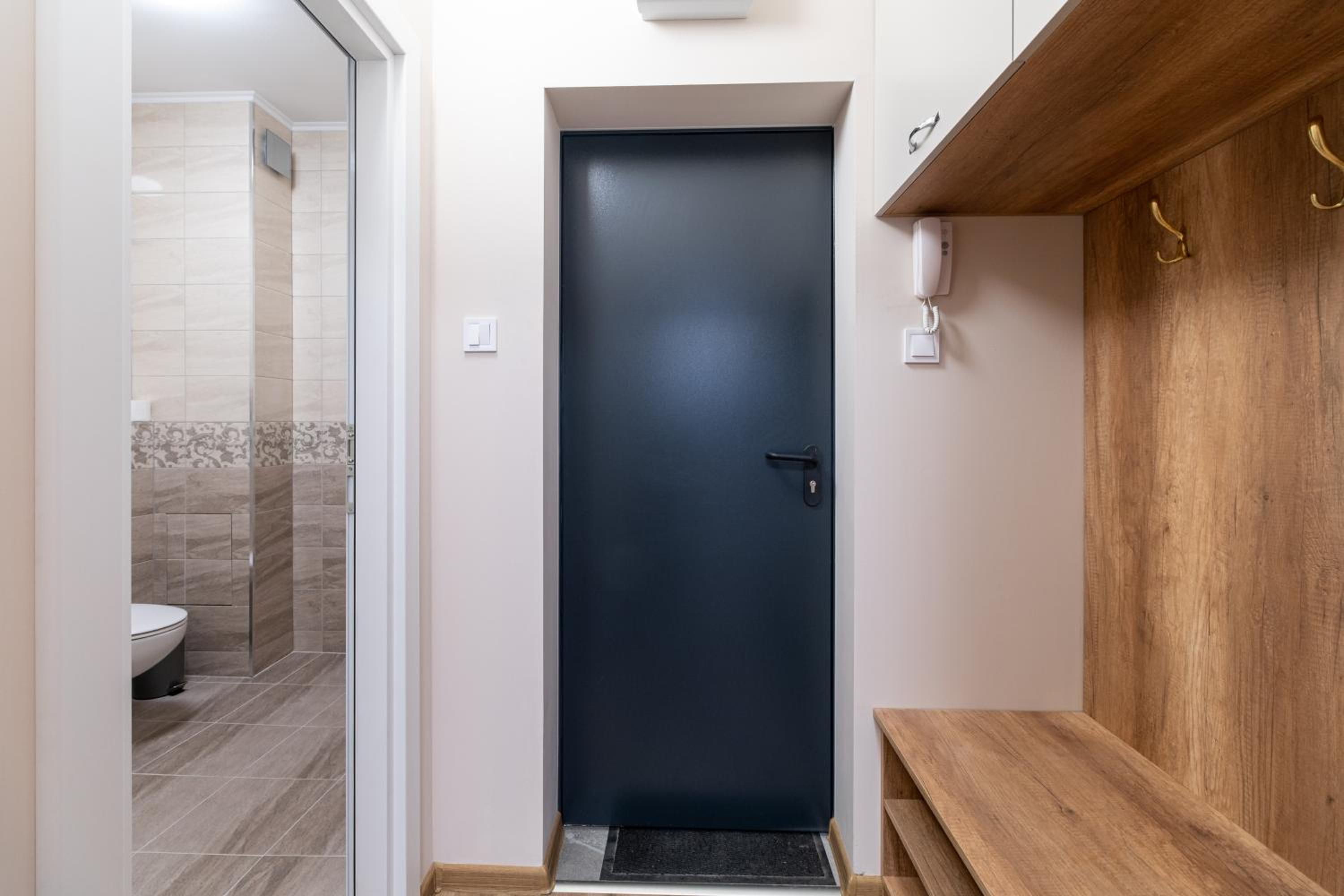 Modern & Elegant City Center Apartments