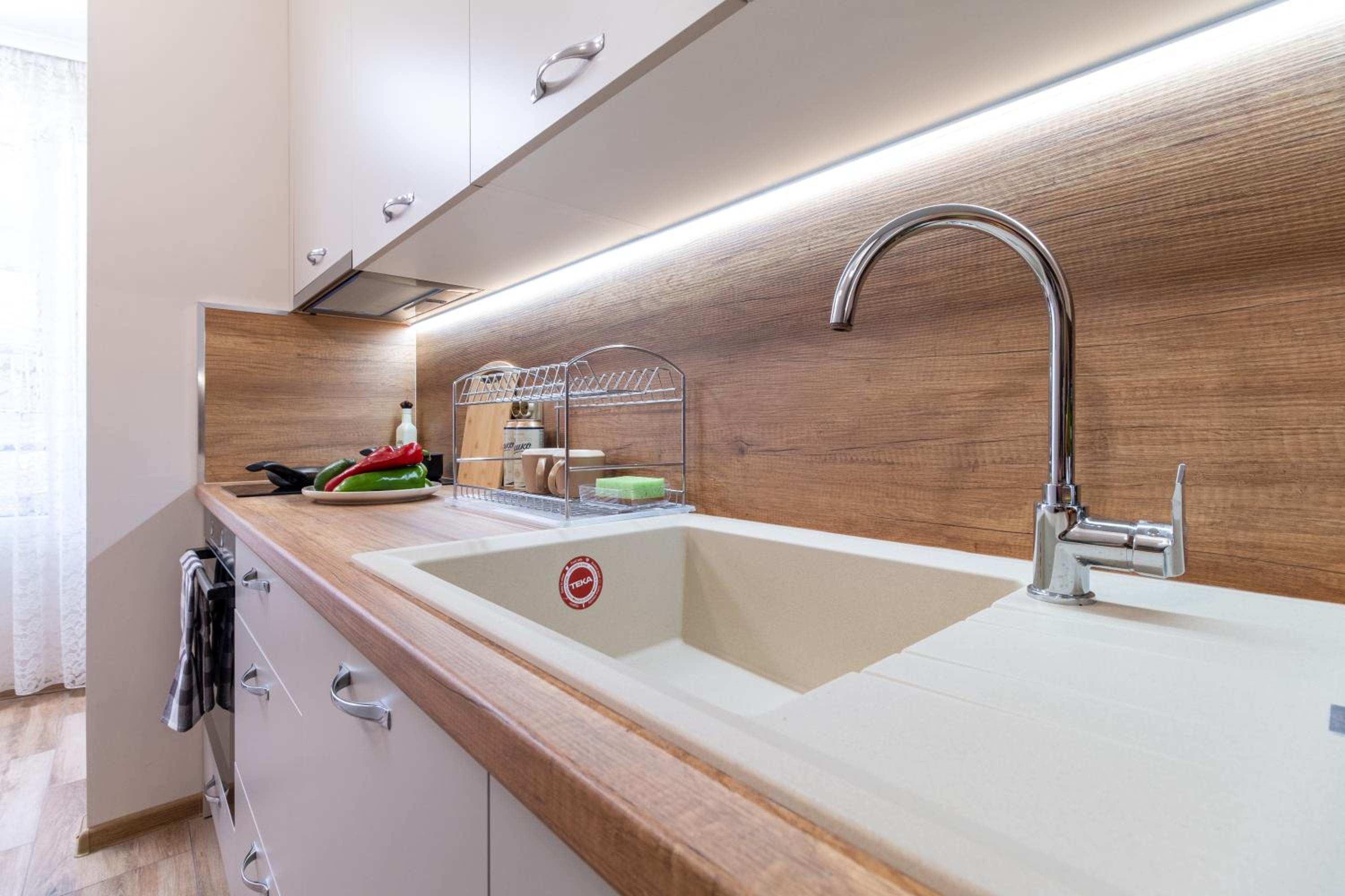 Modern & Elegant City Center Apartments