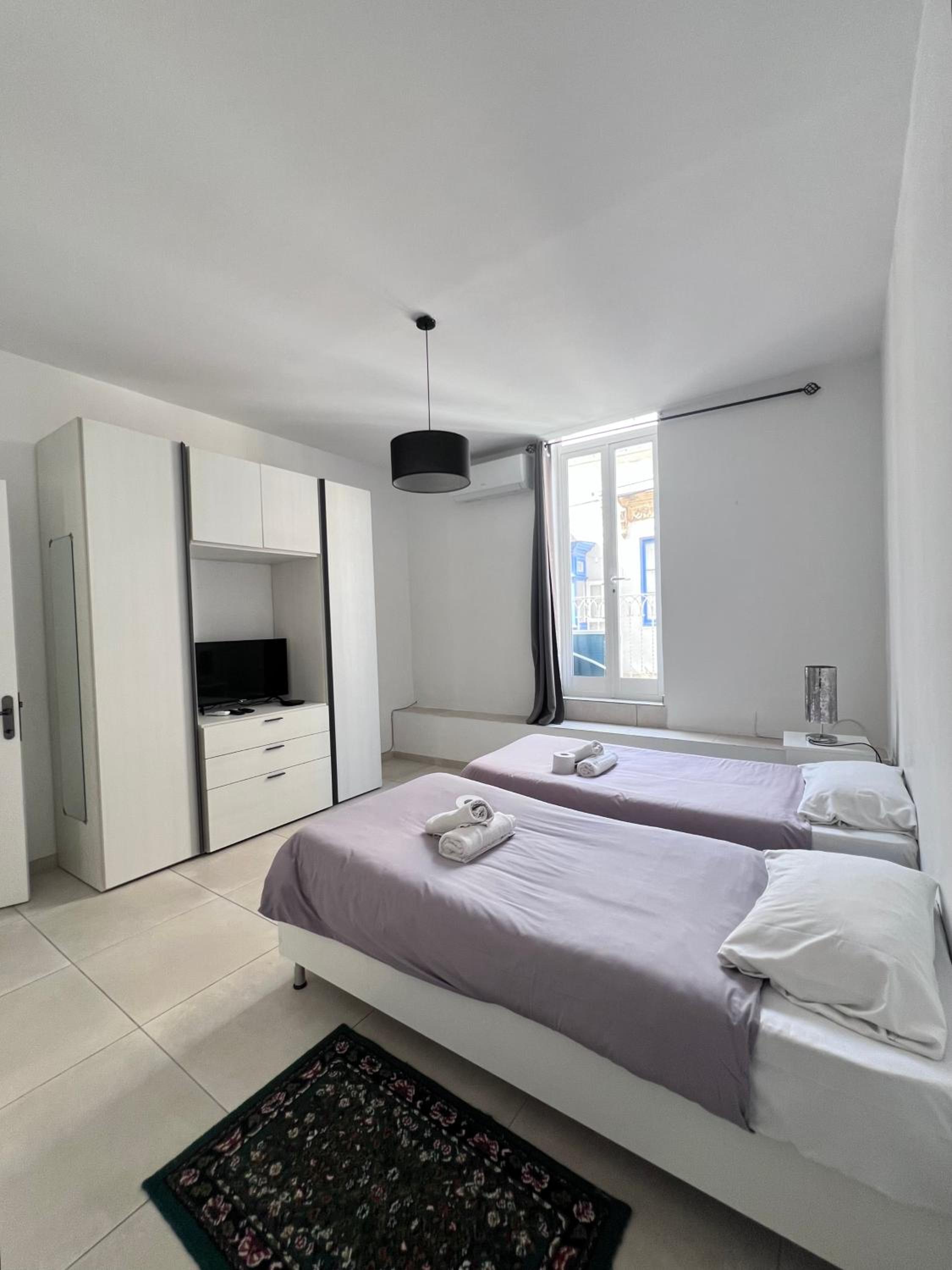 Sunshine Court Apartment No 1 view 2