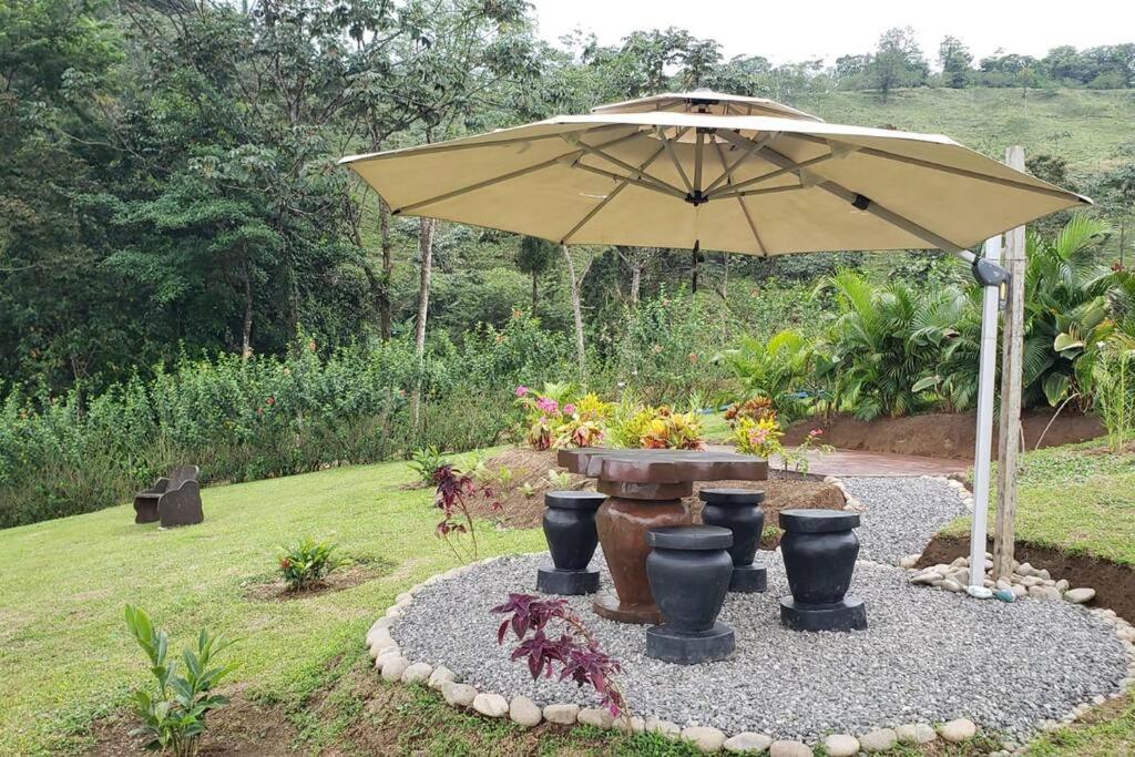 Cabañas Caeli, El Toucan, Peaceful Rainforest Retreat with Stunning Views