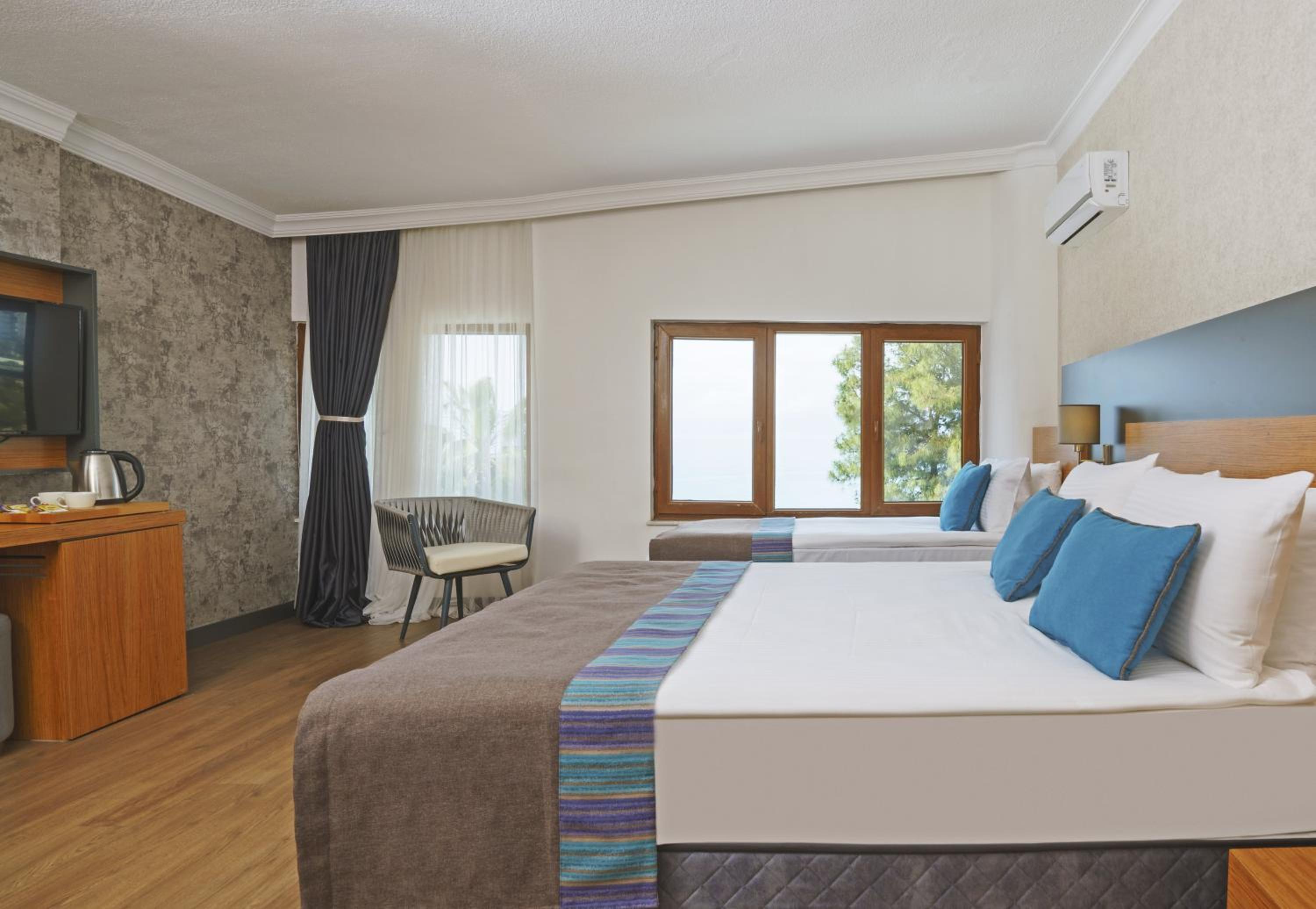 Qinn Otel - Image 31