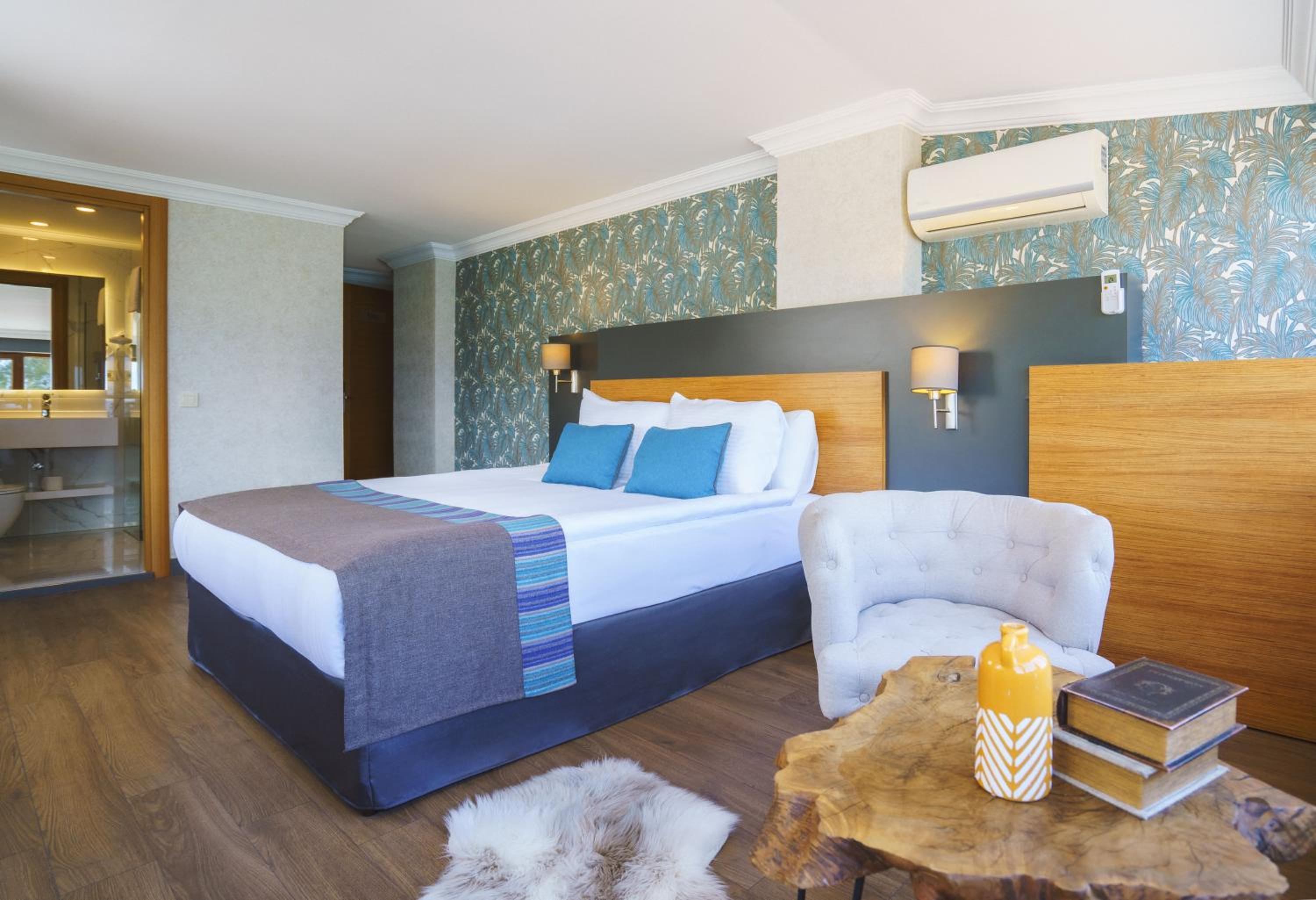 Qinn Otel - Image 44