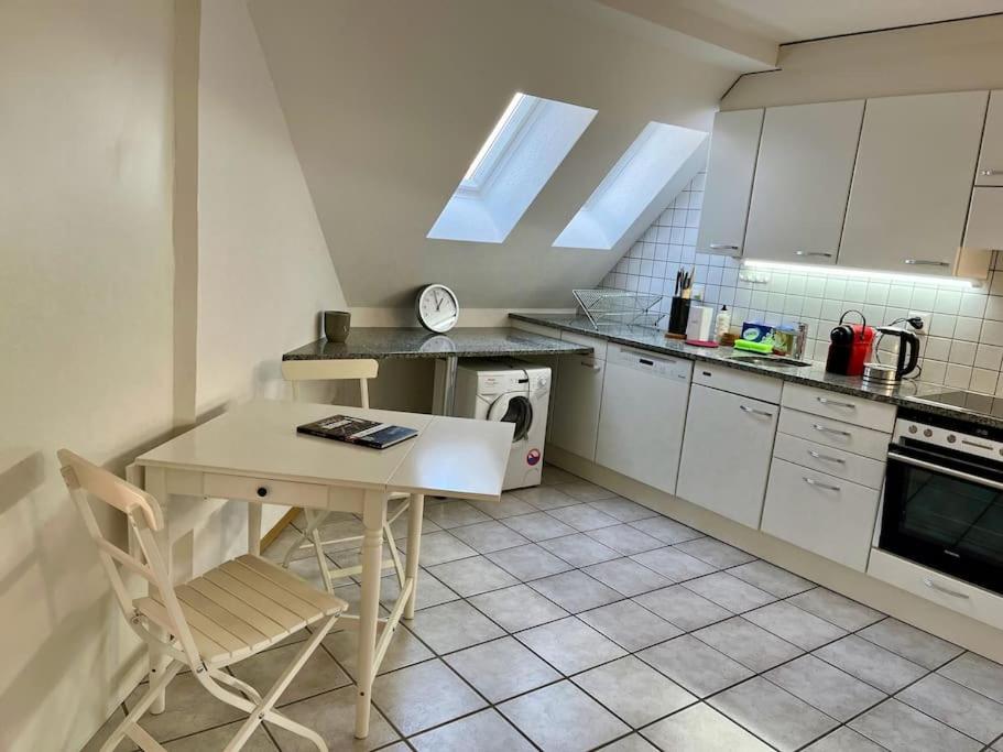 Quiet Attic-Apartment Bern Center