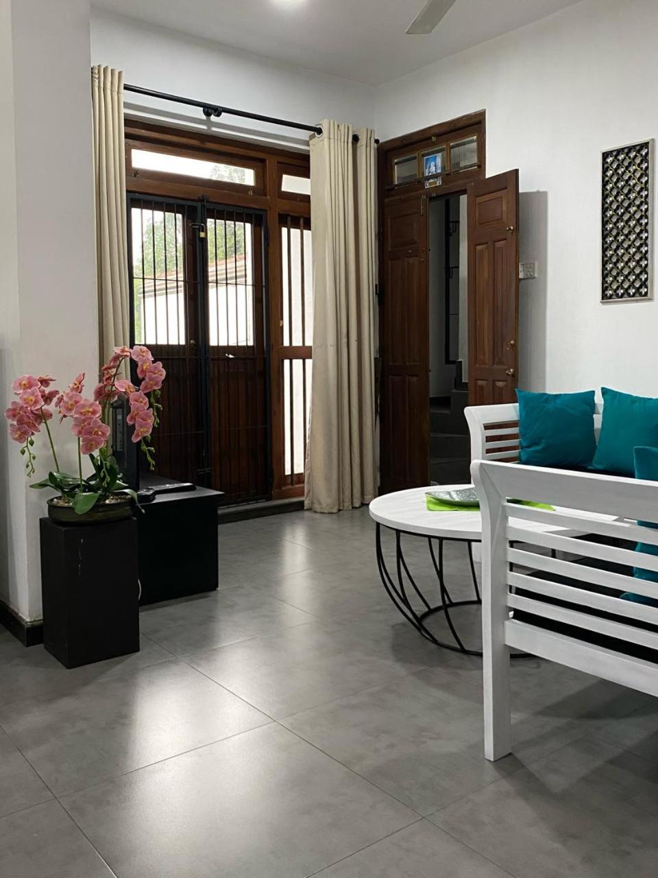 Cinnamon apartment