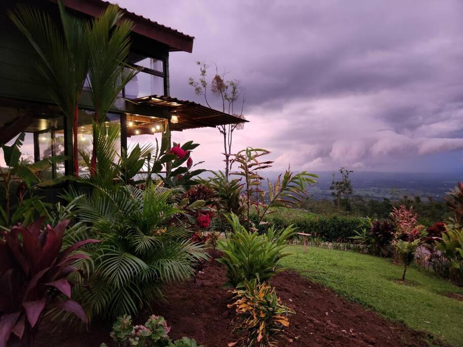 Cabañas Caeli, La Perezosa, La Fortuna Rainforest Glass Cabin w Amazing Views