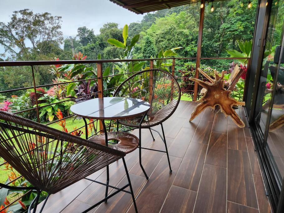 Cabañas Caeli, La Perezosa, La Fortuna Rainforest Glass Cabin w Amazing Views