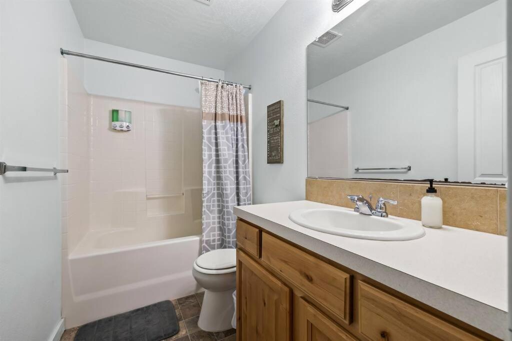 Peaceful & Comfy Single Level Town Home (90), photo 15