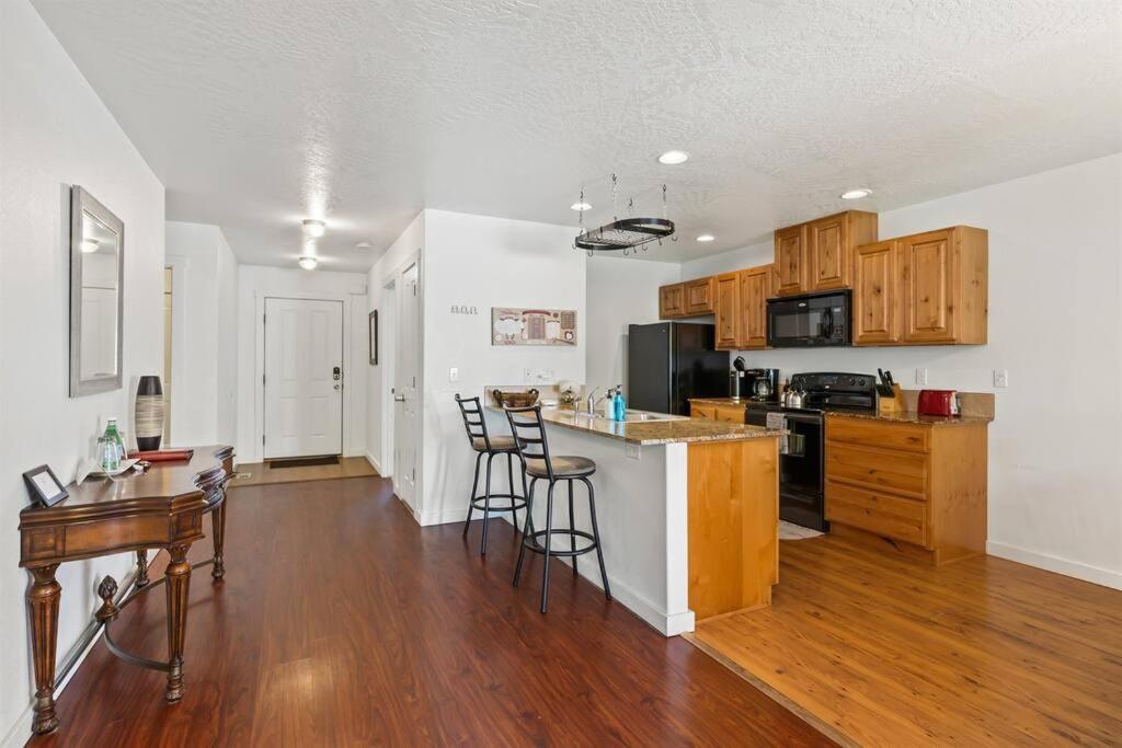 Peaceful & Comfy Single Level Town Home (90), photo 13
