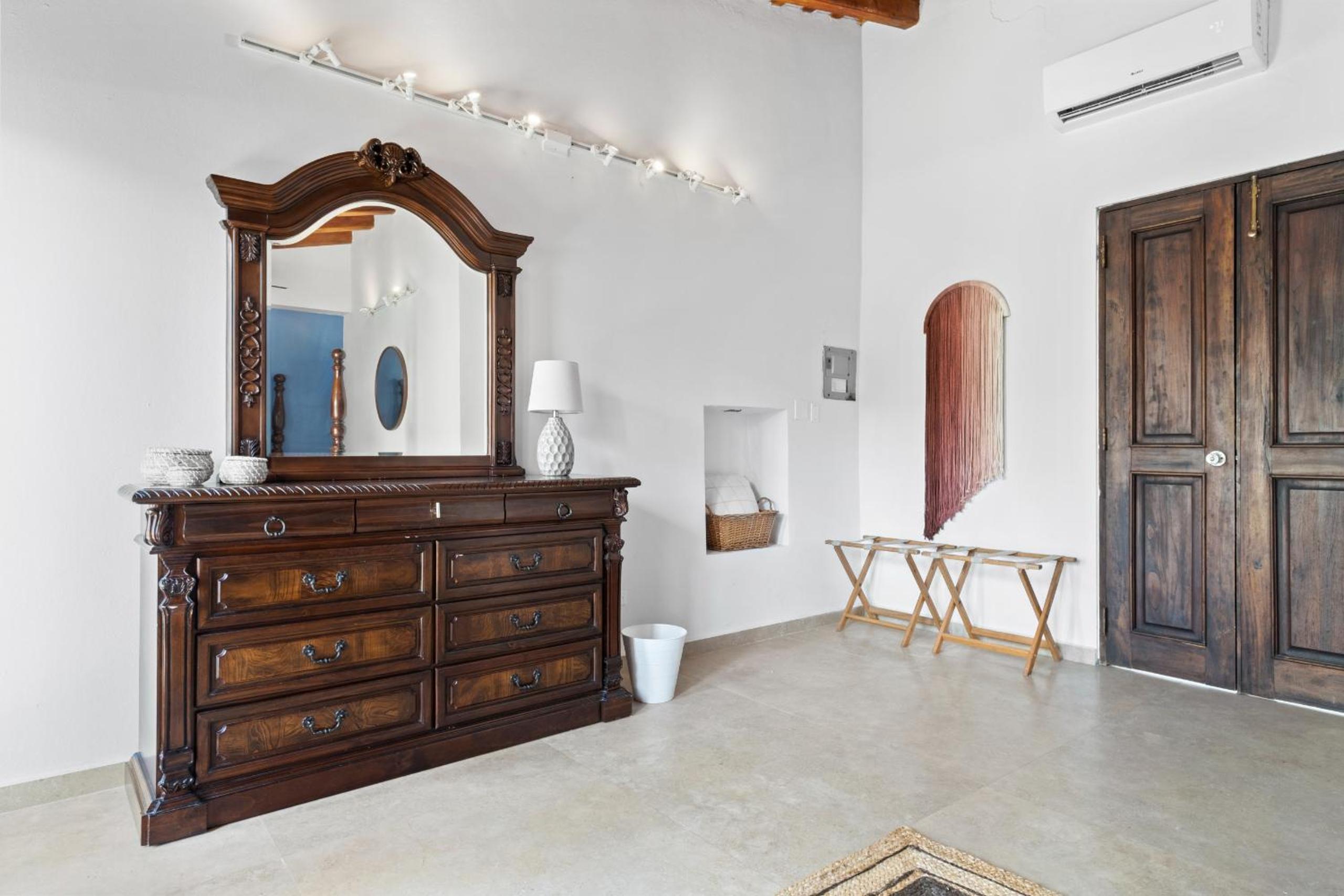 Tizol Historic Building 8br in Old San Juan view 5