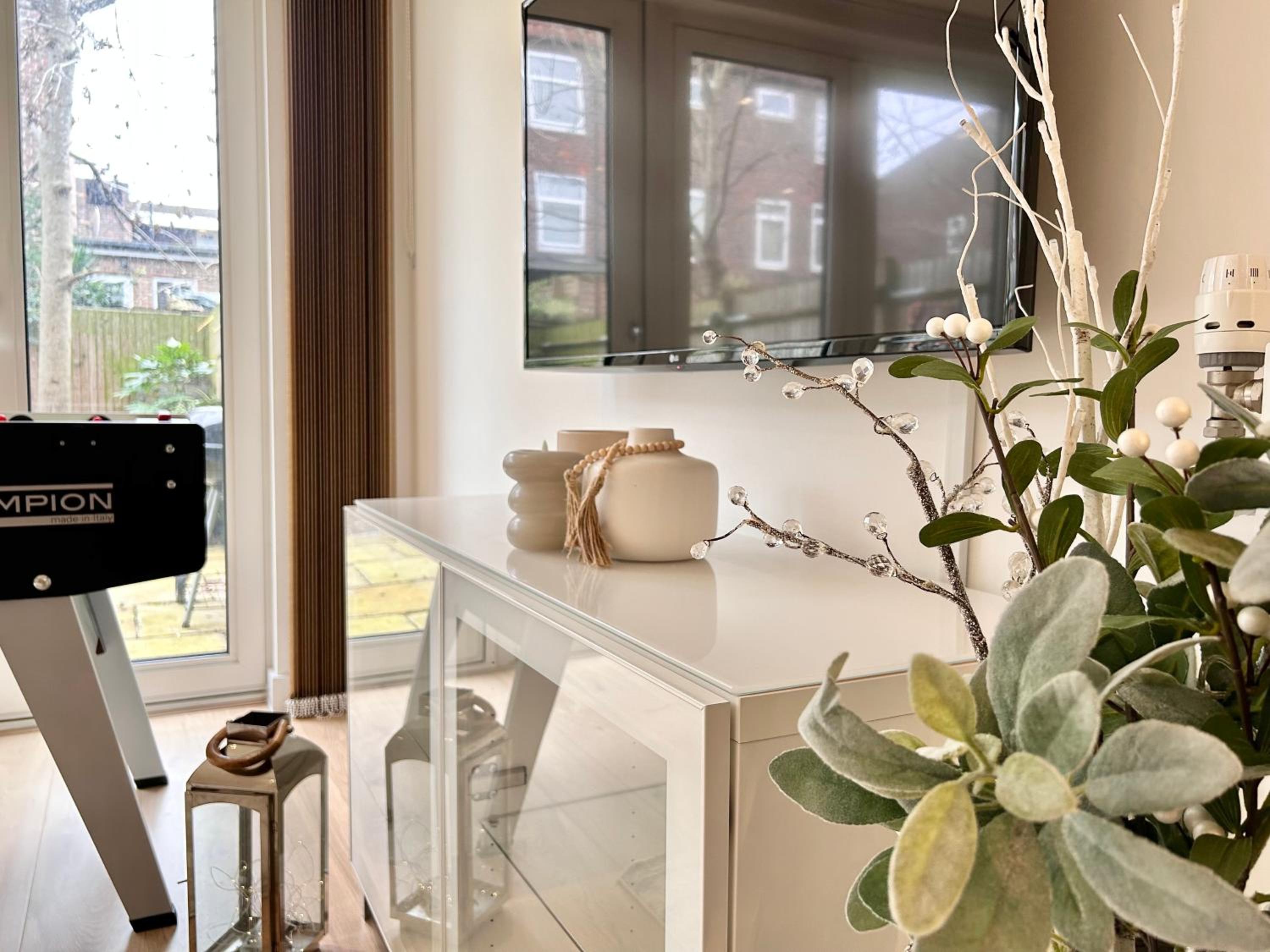 Chic, elegance house with garden