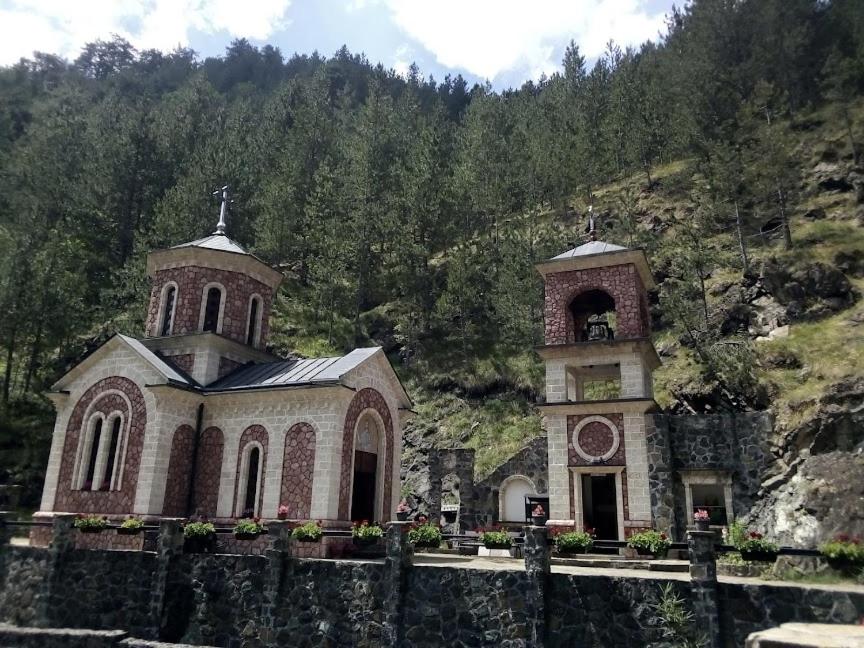 Photo 19