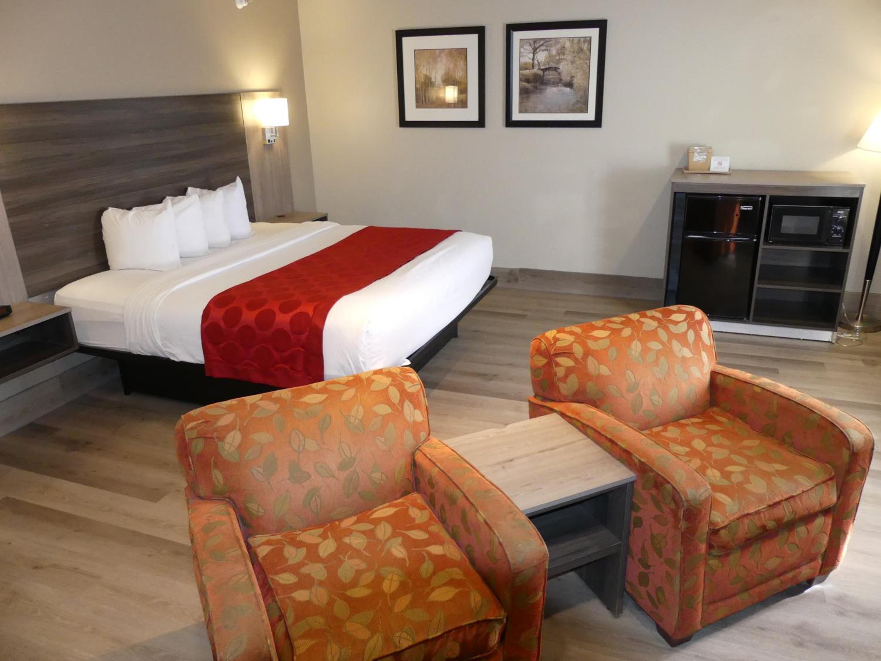 Ramada by Wyndham Platte City KCI Airport view 2