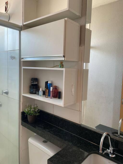 Apartamento Completo na região central.