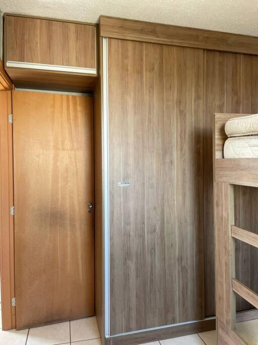 Apartamento Completo na região central.