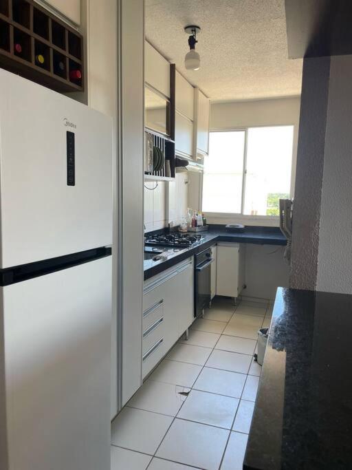 Apartamento Completo na região central.