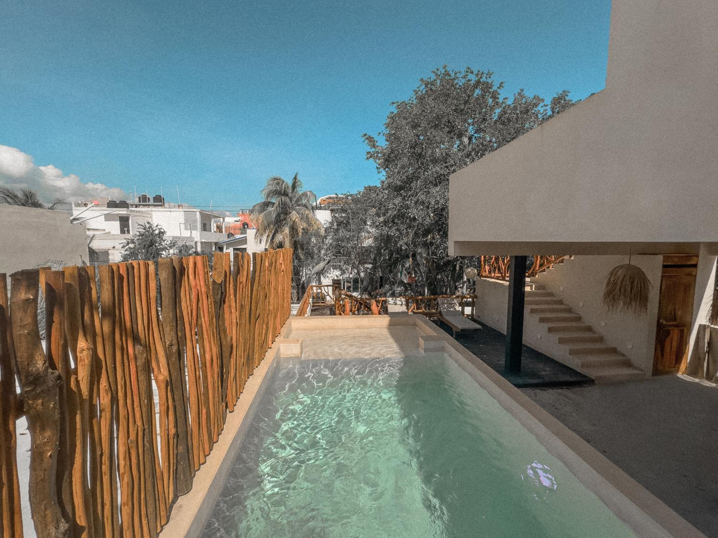 amazing suite looking at the pool with jacuzzi excellent location view 5