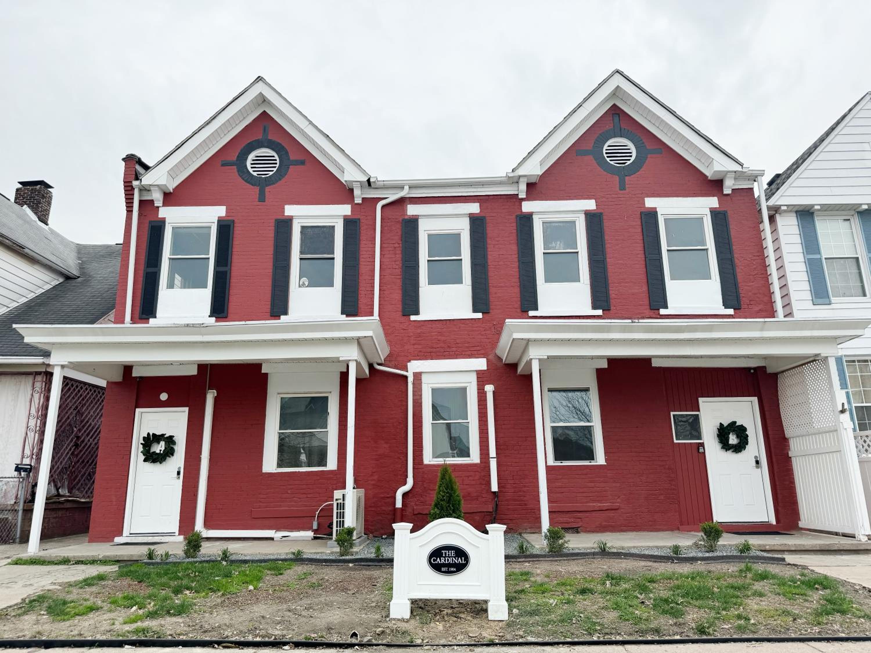 Hotel The Cardinal Studio Apartments - Image 1