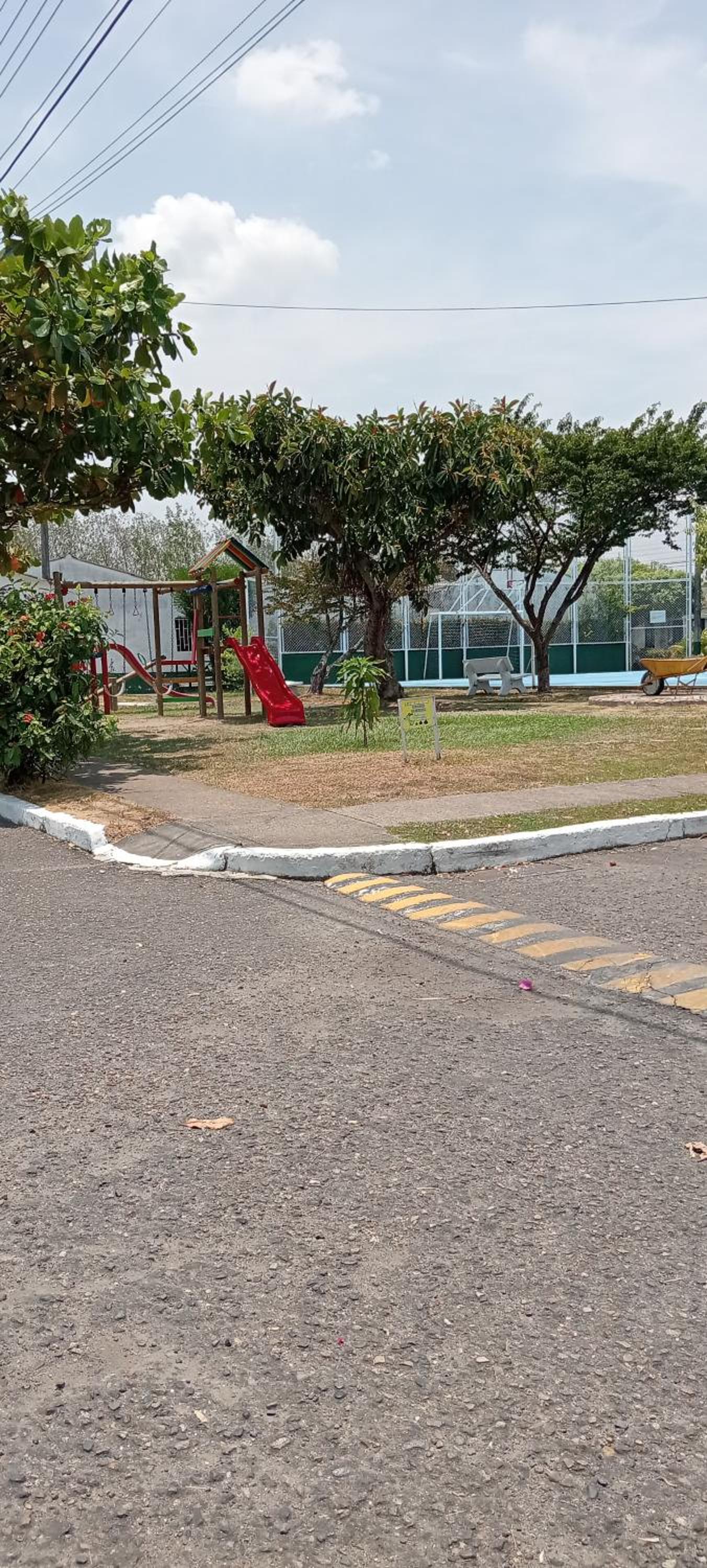 Casa en Alquiler Tipo Campestre en Conjunto Residencial - FLANDES TOLIMA