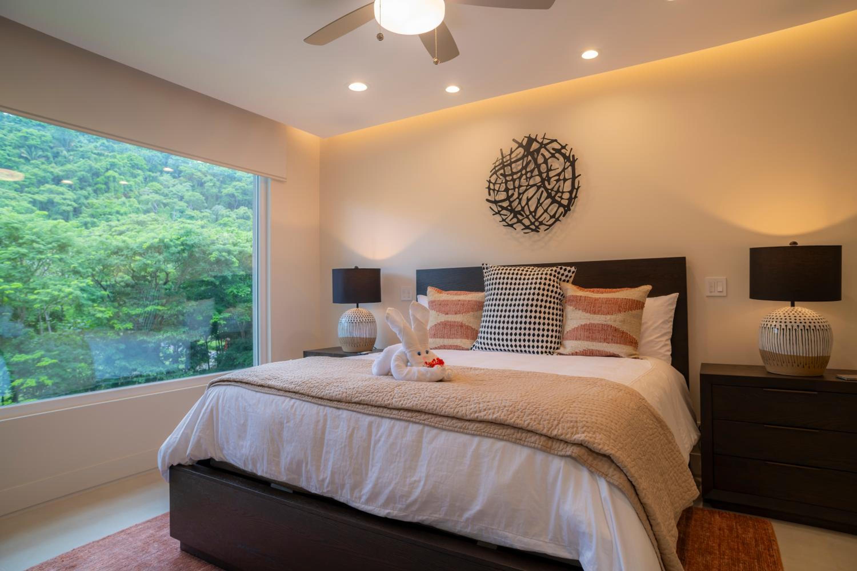 Casa Selva Tica 6 bdr pool golf view in Los Suenos