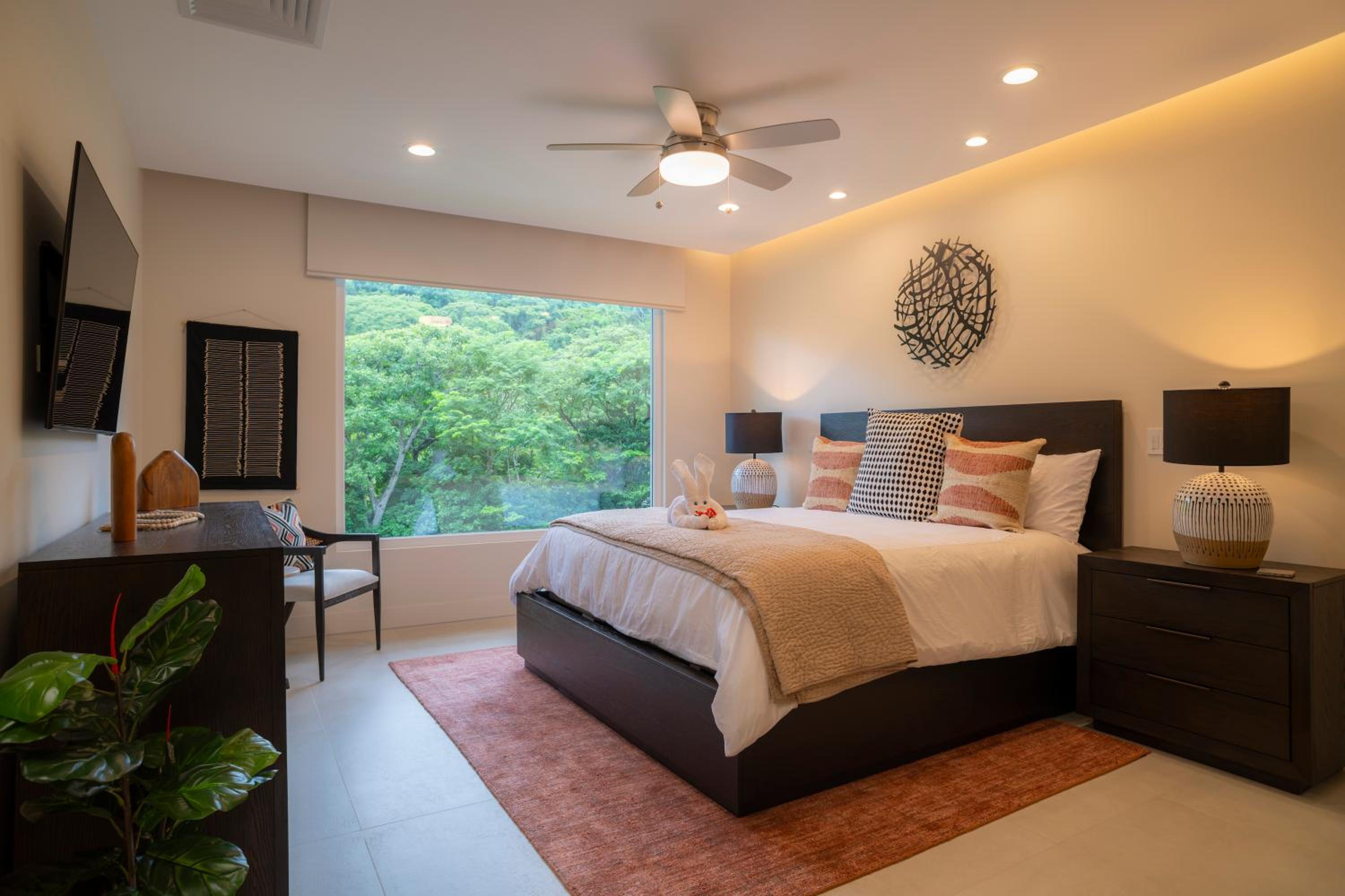 Casa Selva Tica 6 bdr pool golf view in Los Suenos