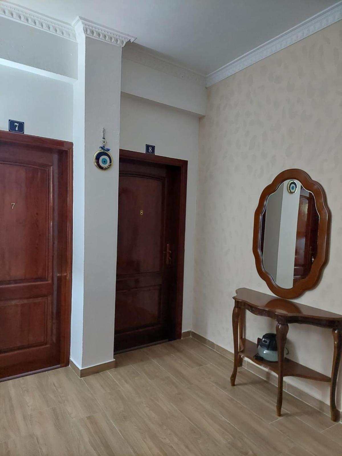 Godard Apartments