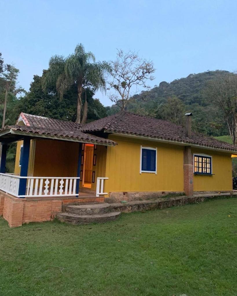 Casa com Deck e Lareira a 13km do Petar