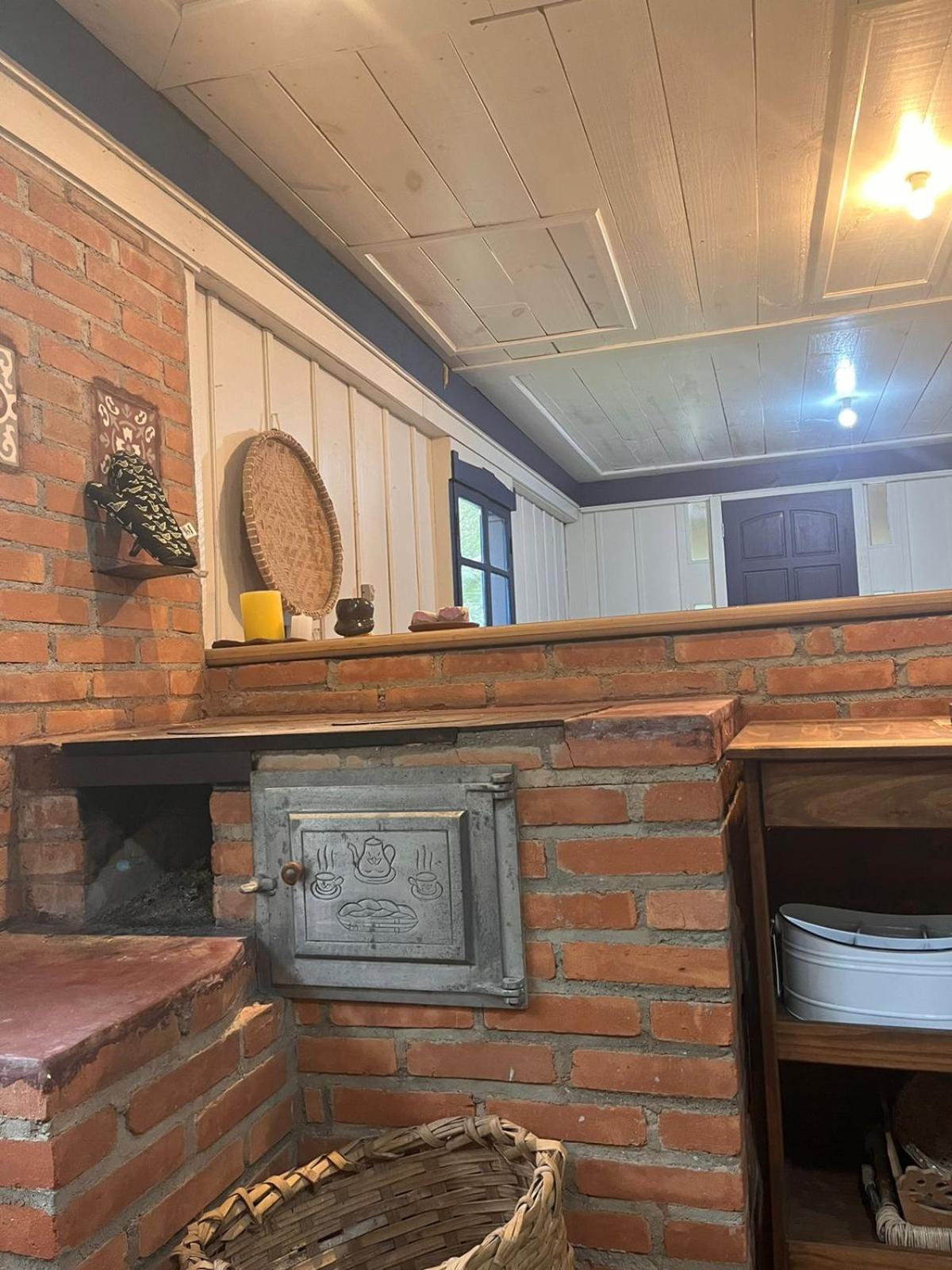 Casa com Deck e Lareira a 13km do Petar