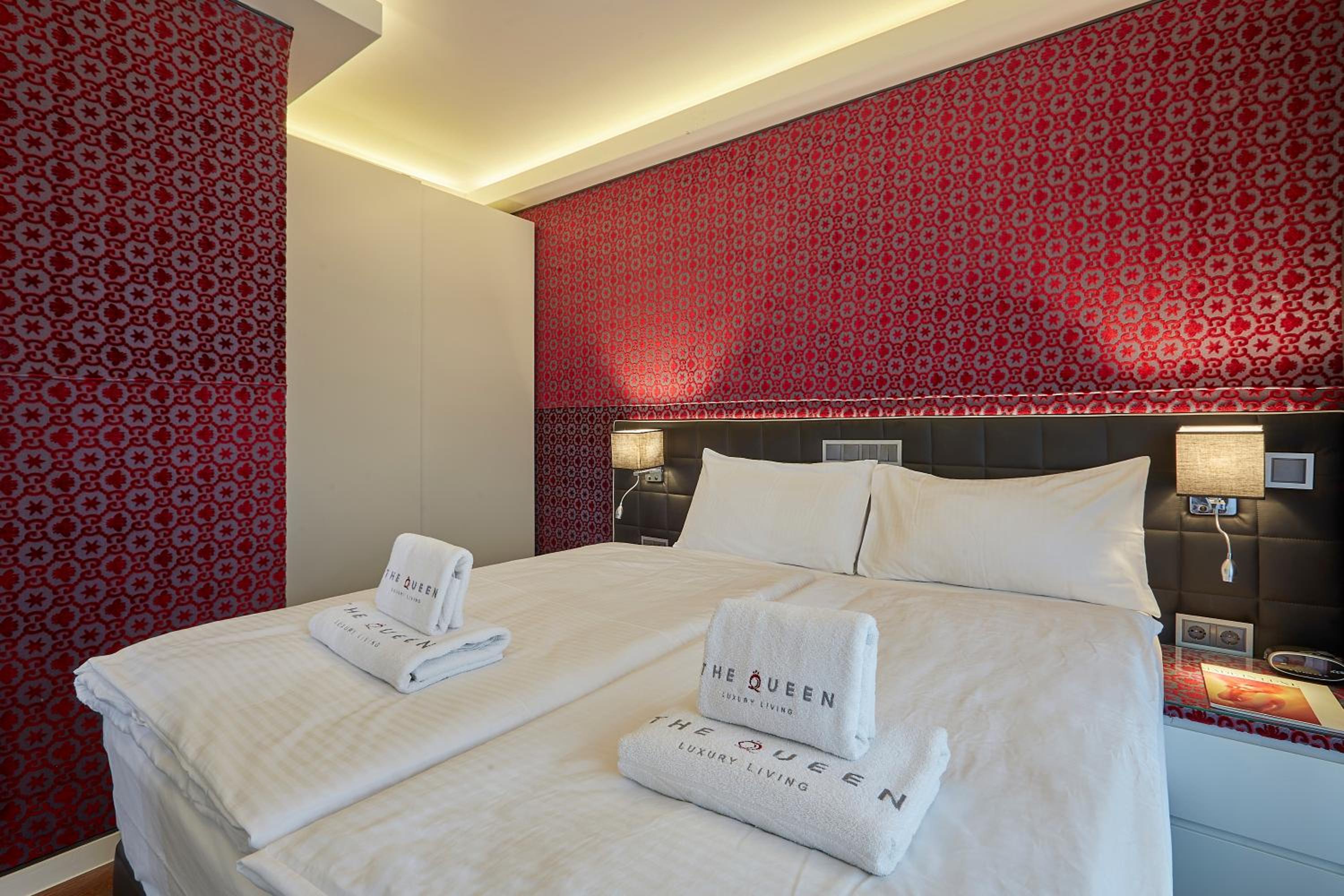 The Queen Luxury Apartments - Villa Medici
