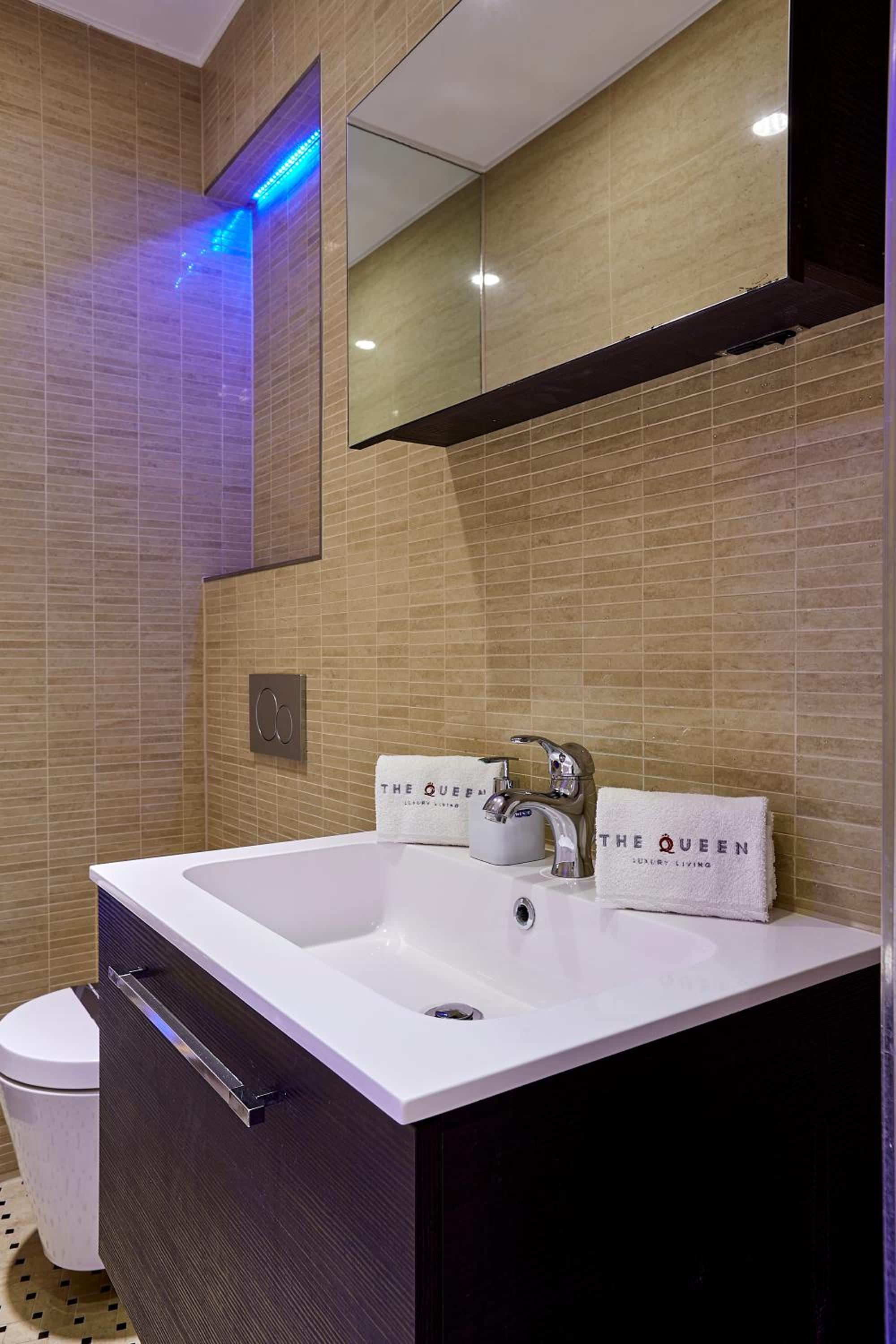 The Queen Luxury Apartments - Villa Medici