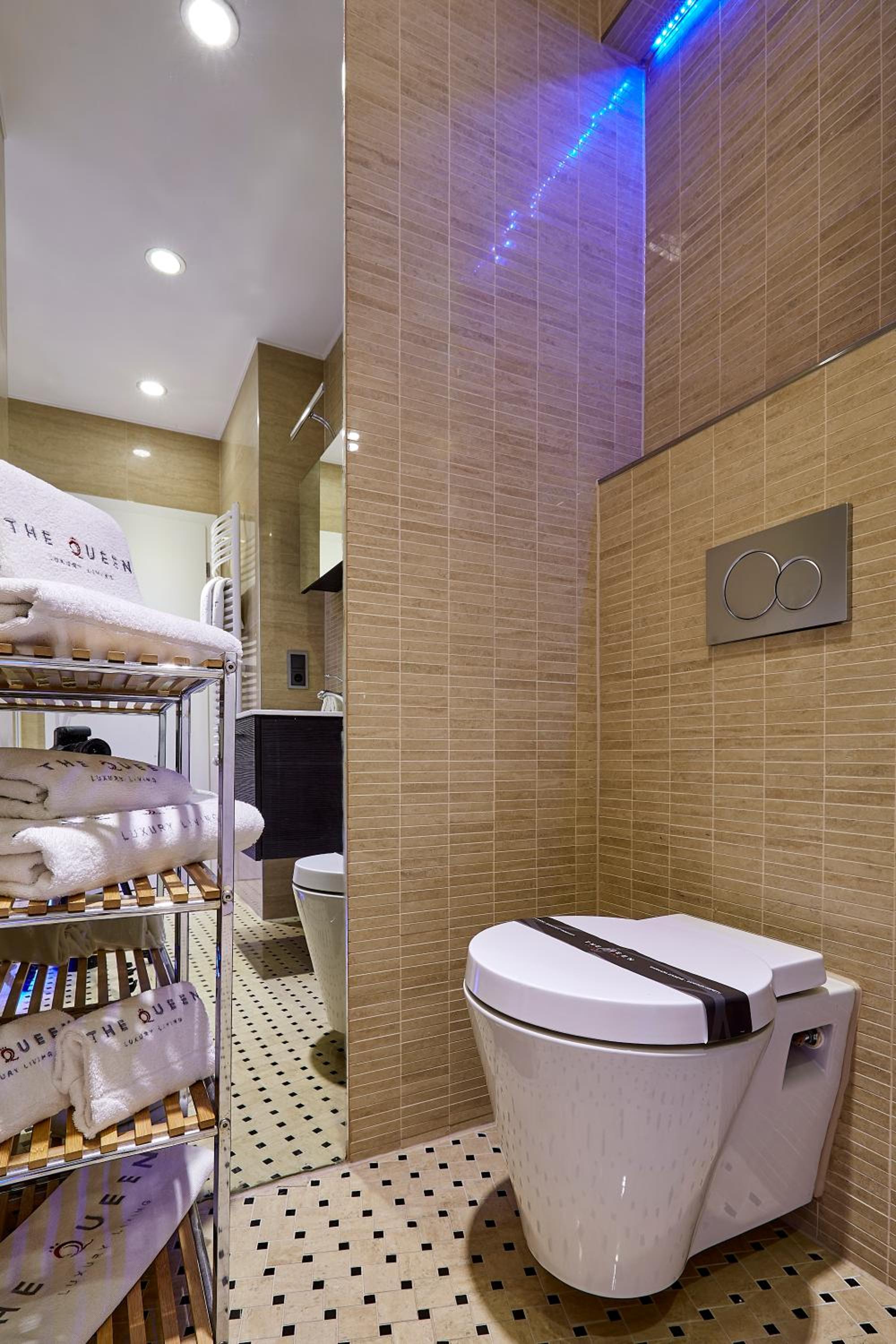 The Queen Luxury Apartments - Villa Medici