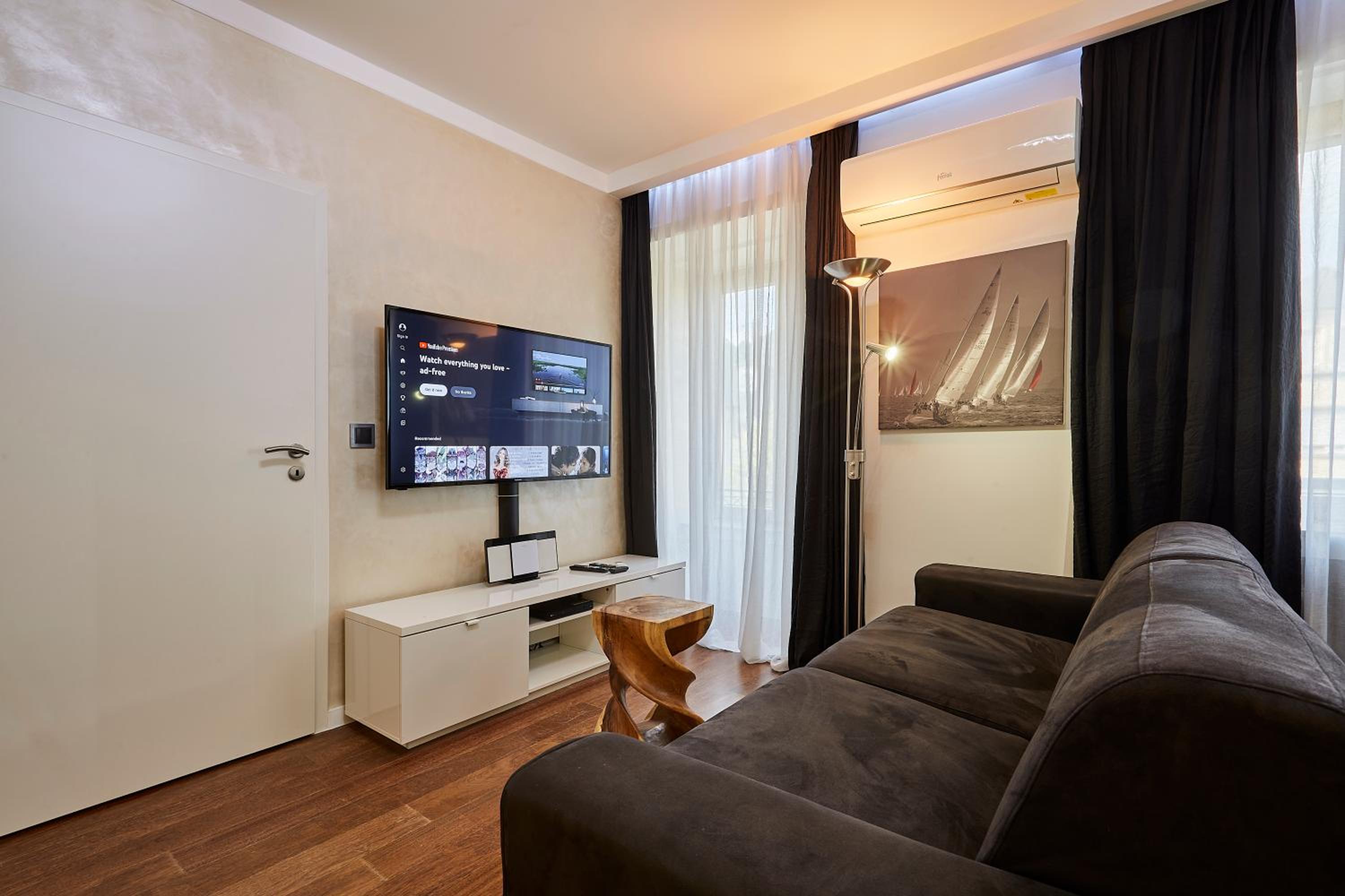 The Queen Luxury Apartments - Villa Medici