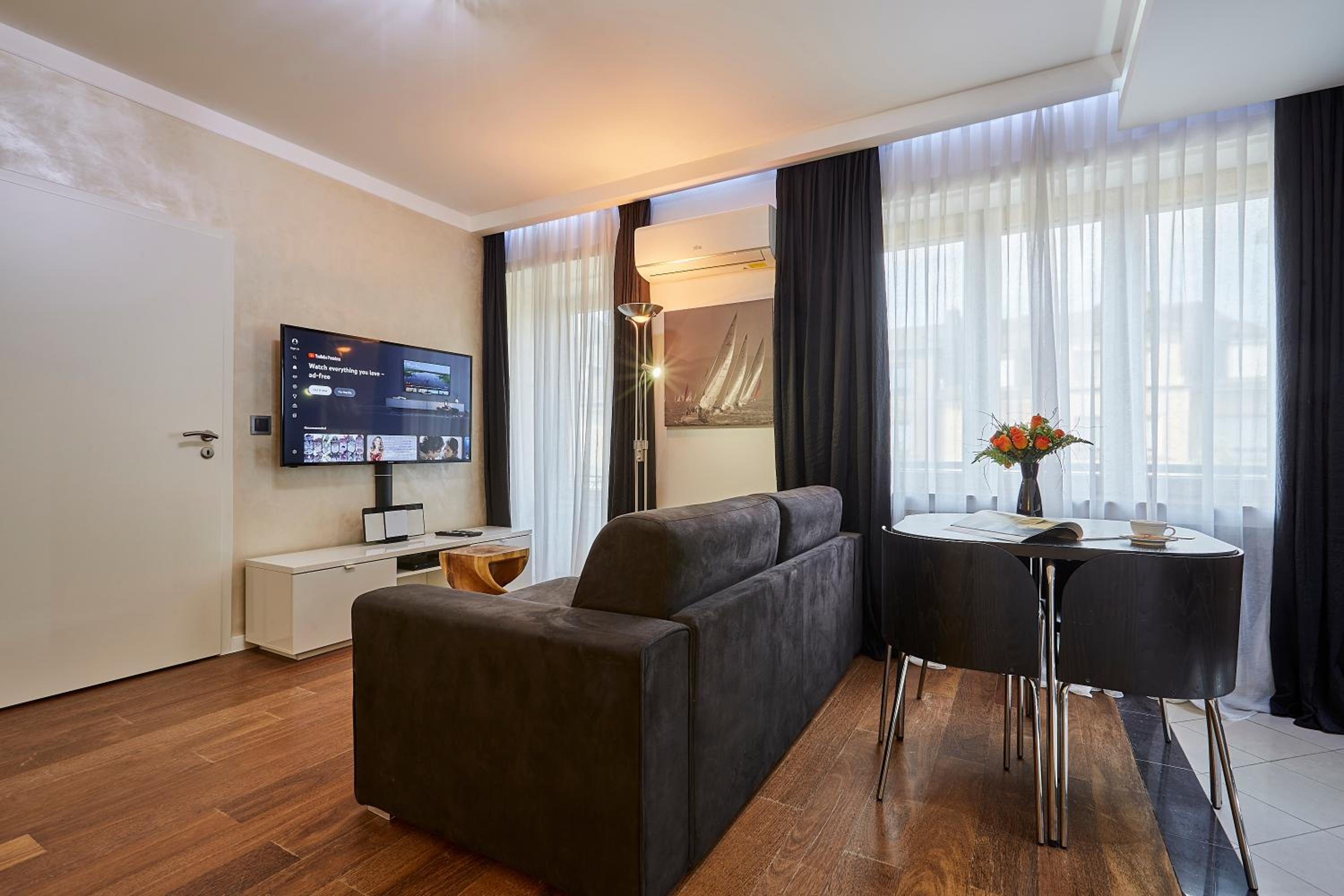 The Queen Luxury Apartments - Villa Medici
