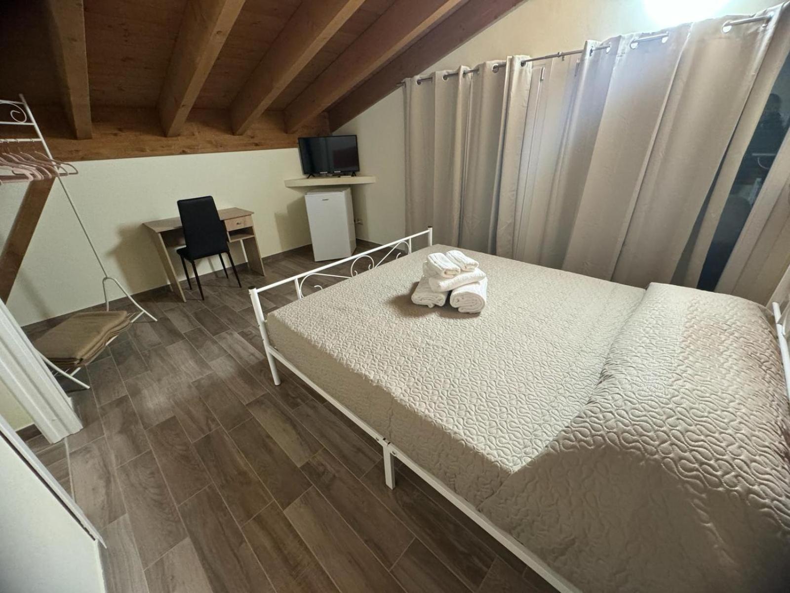 Park 20 Guest House view 3