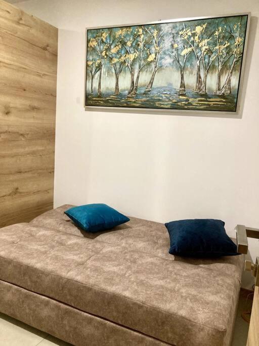 Uv2 Studio Apartment