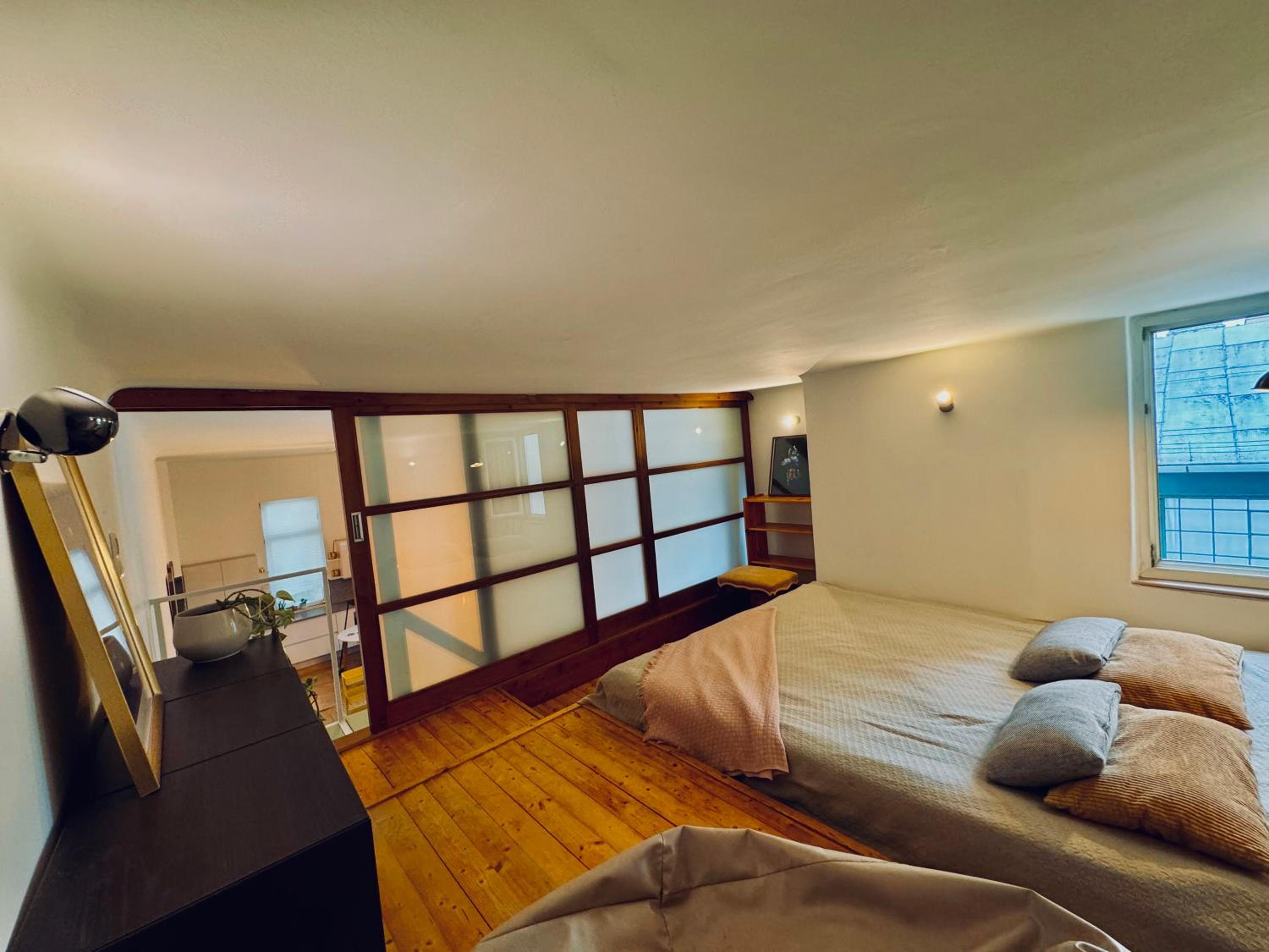 Moon Residence